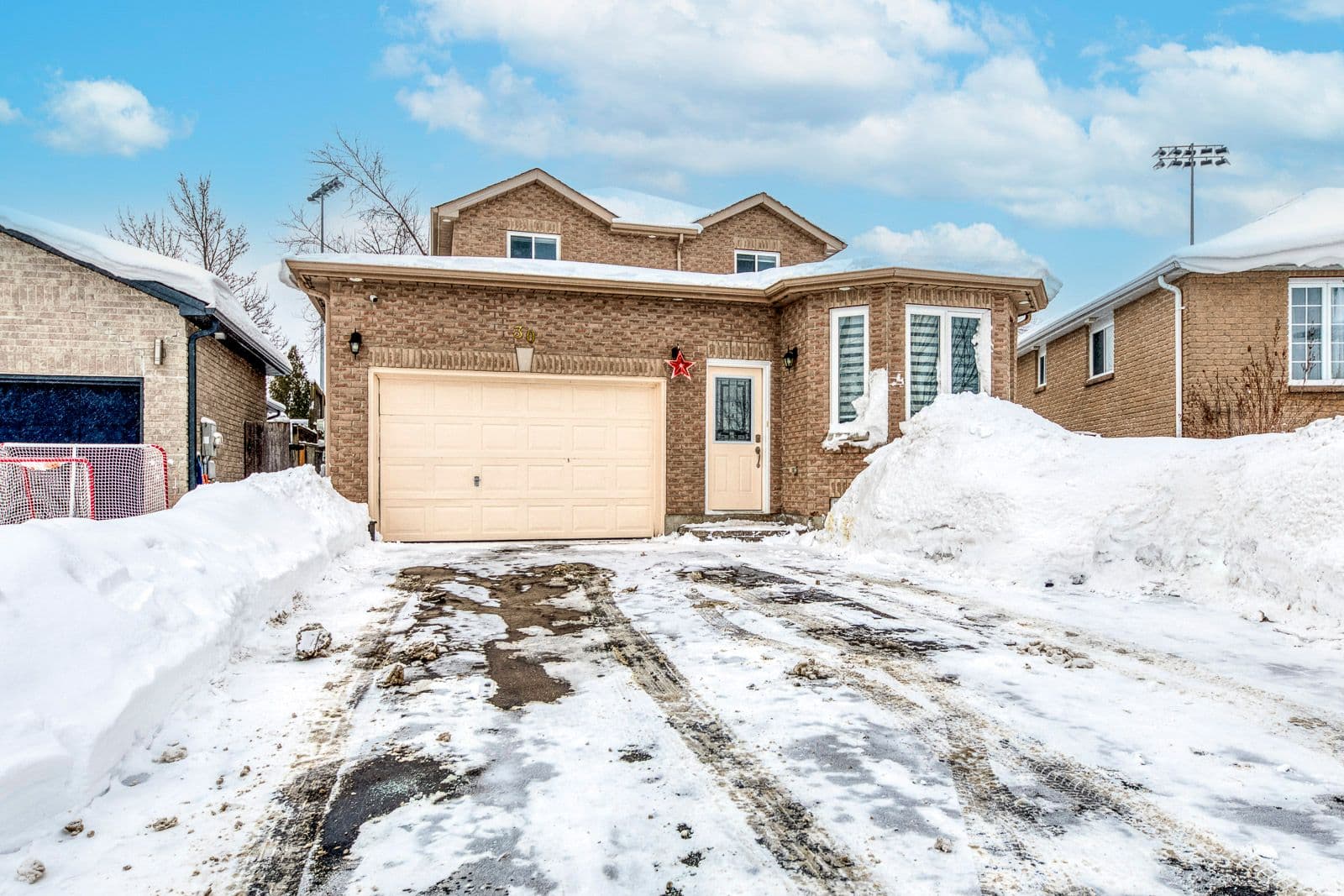 30 BRIGHTON Road, Barrie, ON L4M 6S4