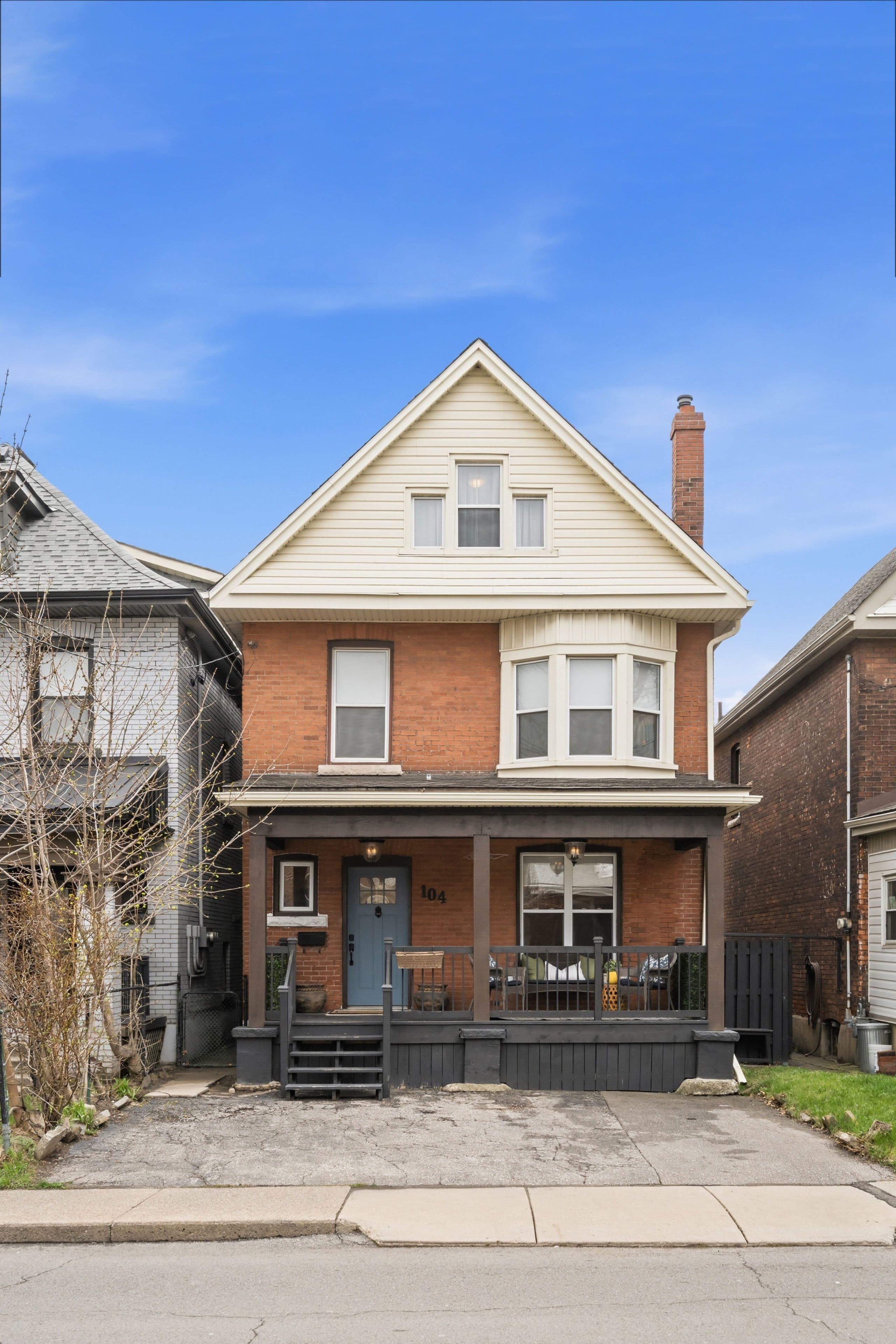 104 N Barnesdale Avenue N, Hamilton, ON L8L 6S5