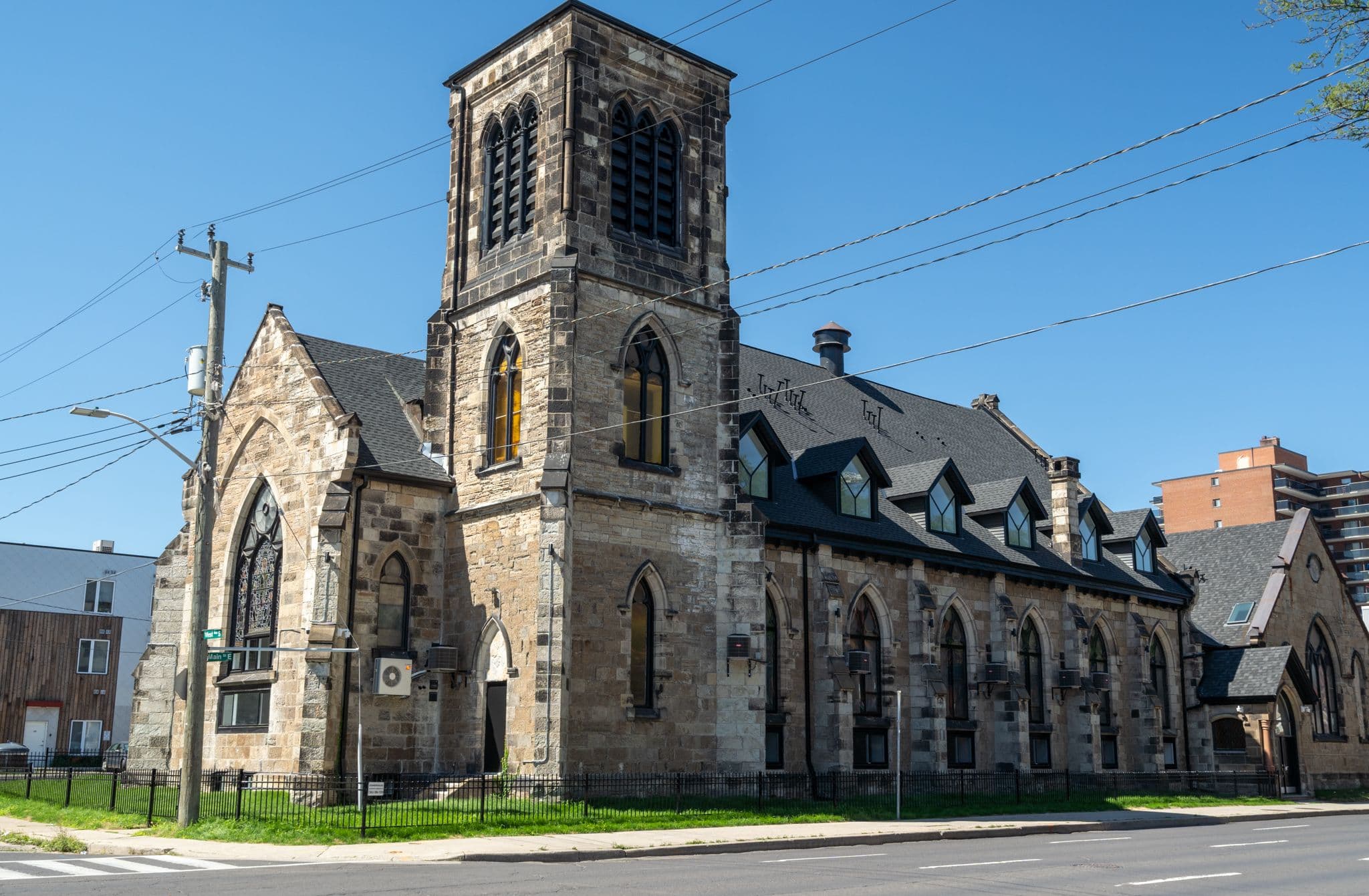 16 West Avenue S, Hamilton, ON L8N 2S1