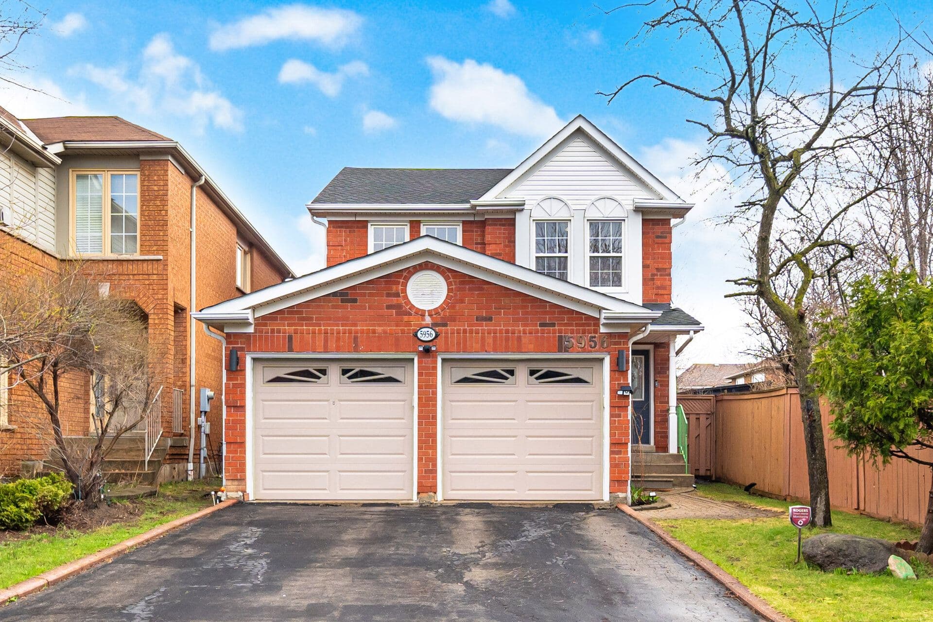 5956 Dalebrook Crescent, Mississauga, ON L5M 5S1