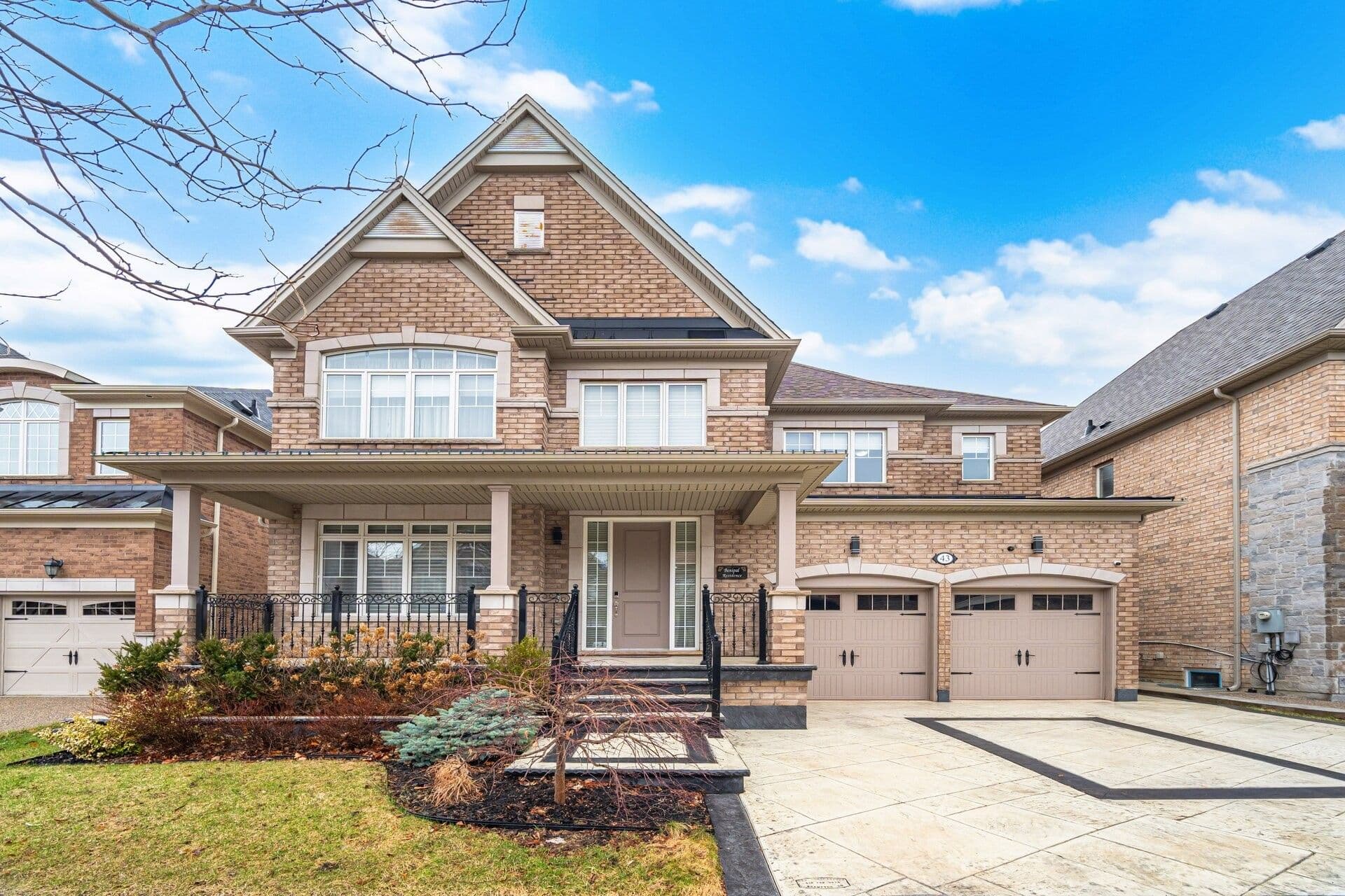 43 Decorso Drive, Brampton, ON L6P 3Y3