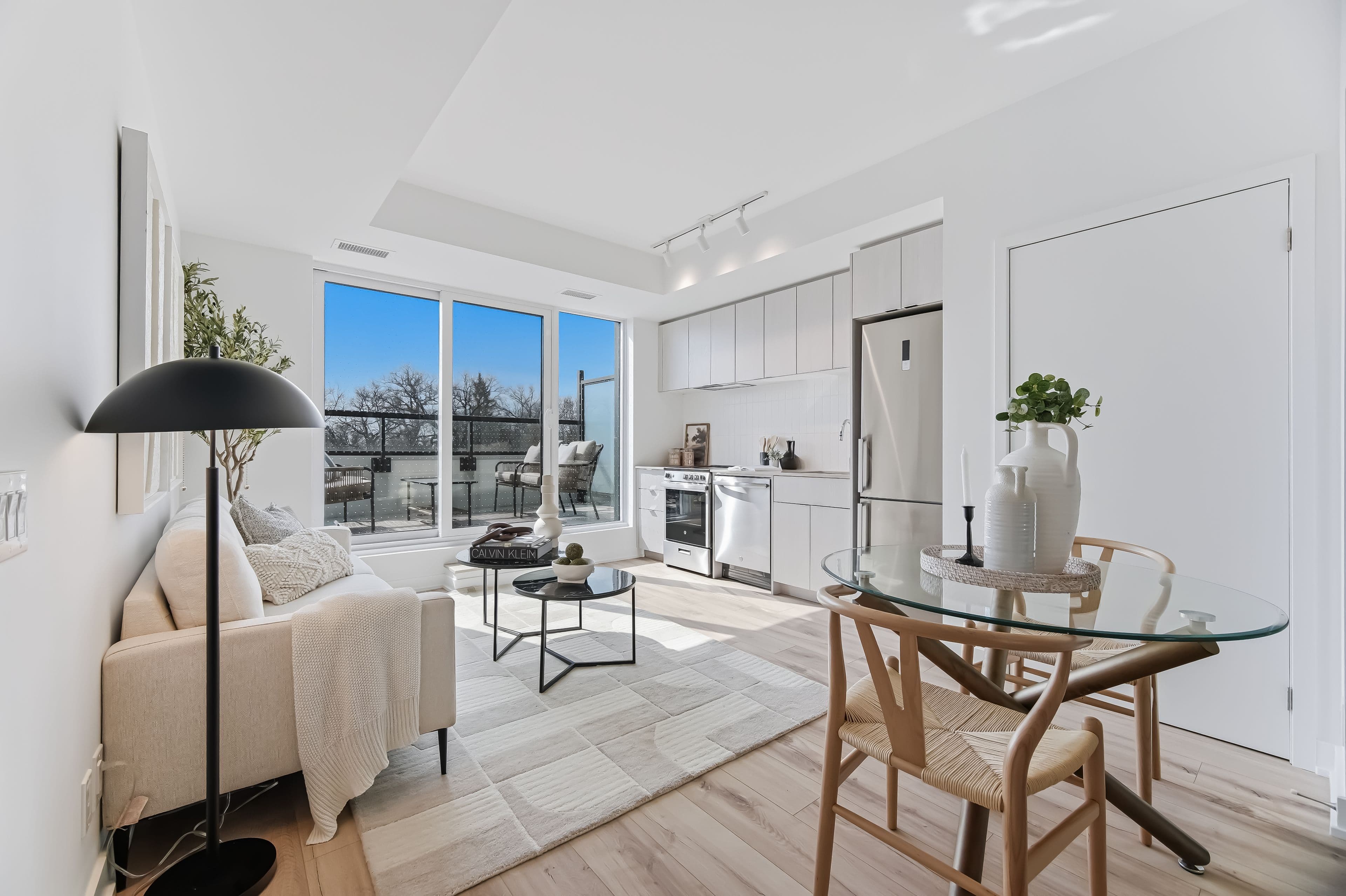 1660 Bloor Street W 508, Toronto W02, ON M6P 1A8