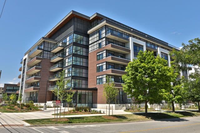 1 Neighbourhood Lane 602, Toronto W07, ON M8Y 0C7