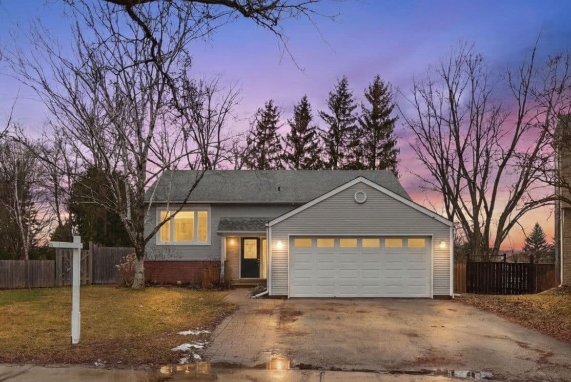 28 Pegg's Crescent, East Gwillimbury, ON L9N 1B3