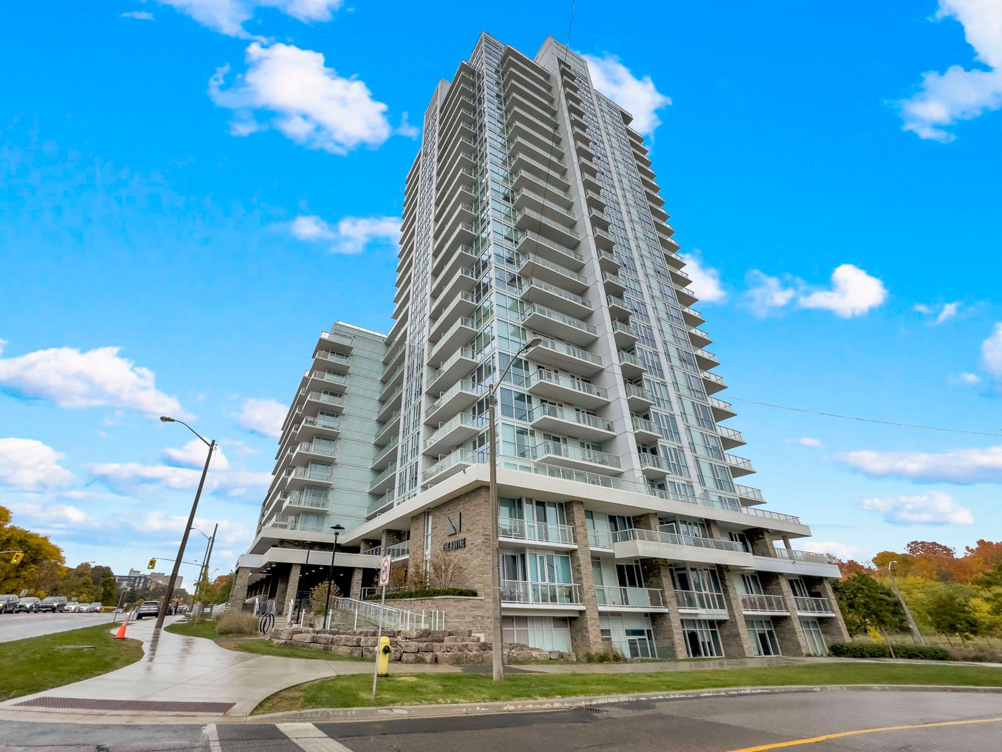 10 Deerlick Court 810, Toronto C13, ON M3A 0A7