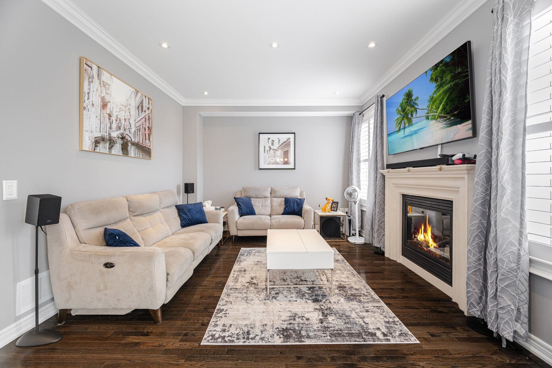 246 Aspenwood Drive, Newmarket, ON L3X 3K7