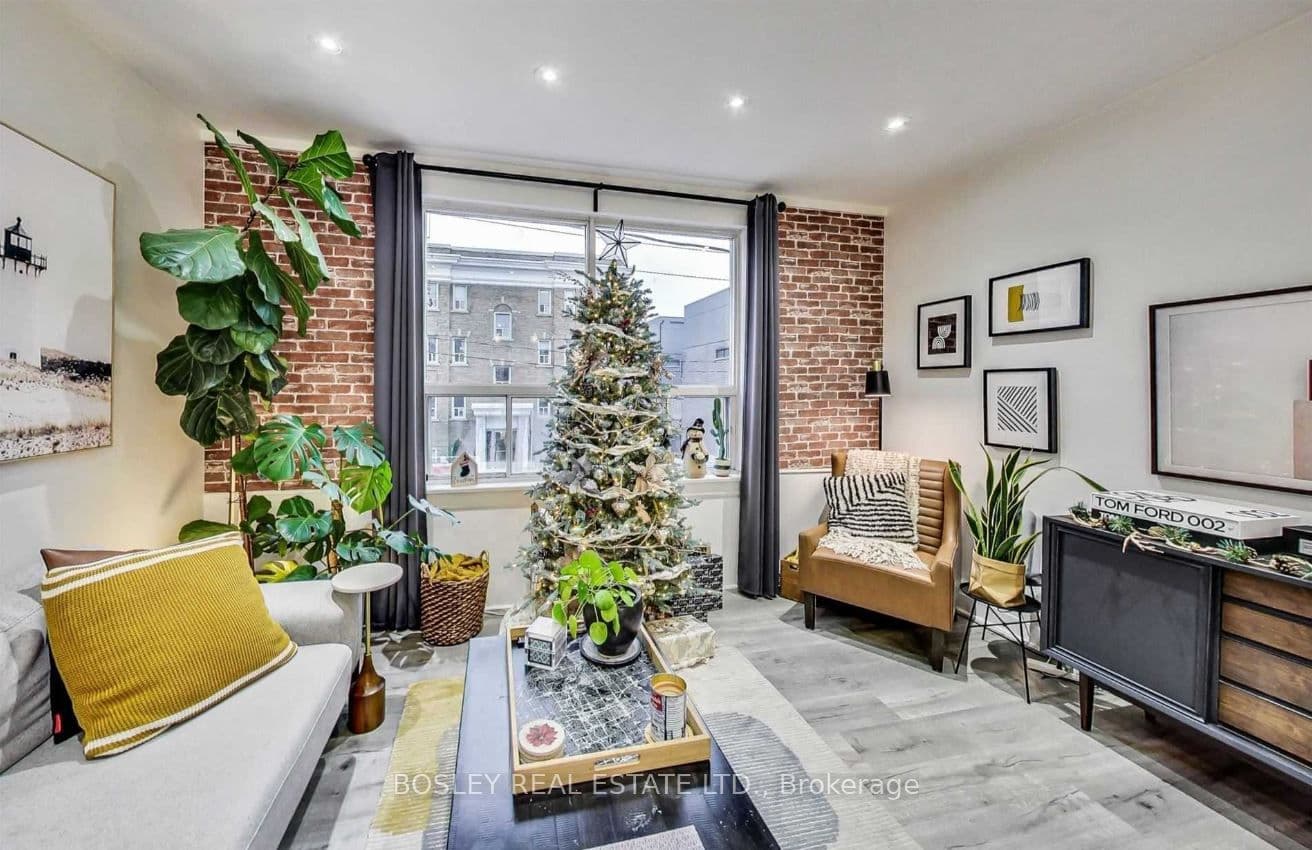 866 Broadview Avenue 1, Toronto E03, ON M4K 2R1