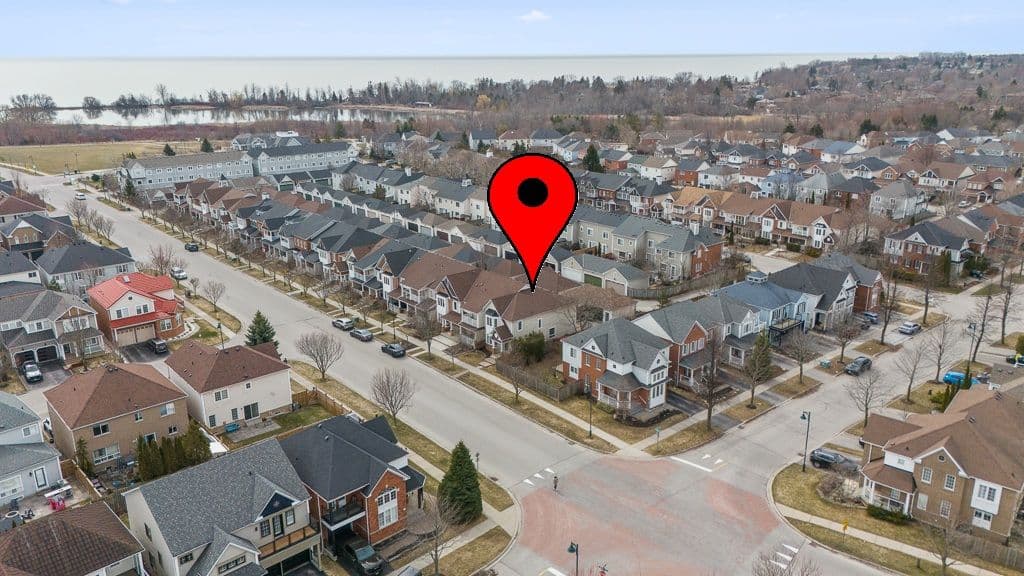 886 Audley Road S, Ajax, ON L1Z 1M4