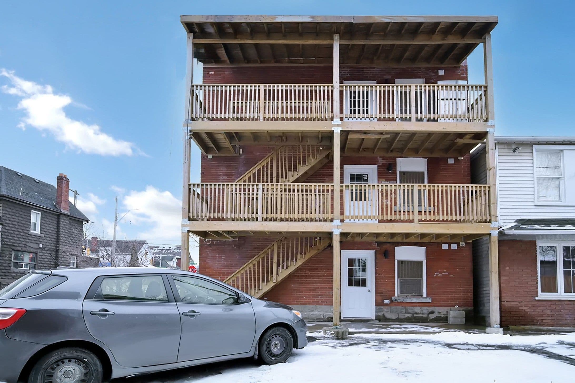 195 Balmoral Avenue B1, Hamilton, ON L8L 2J7