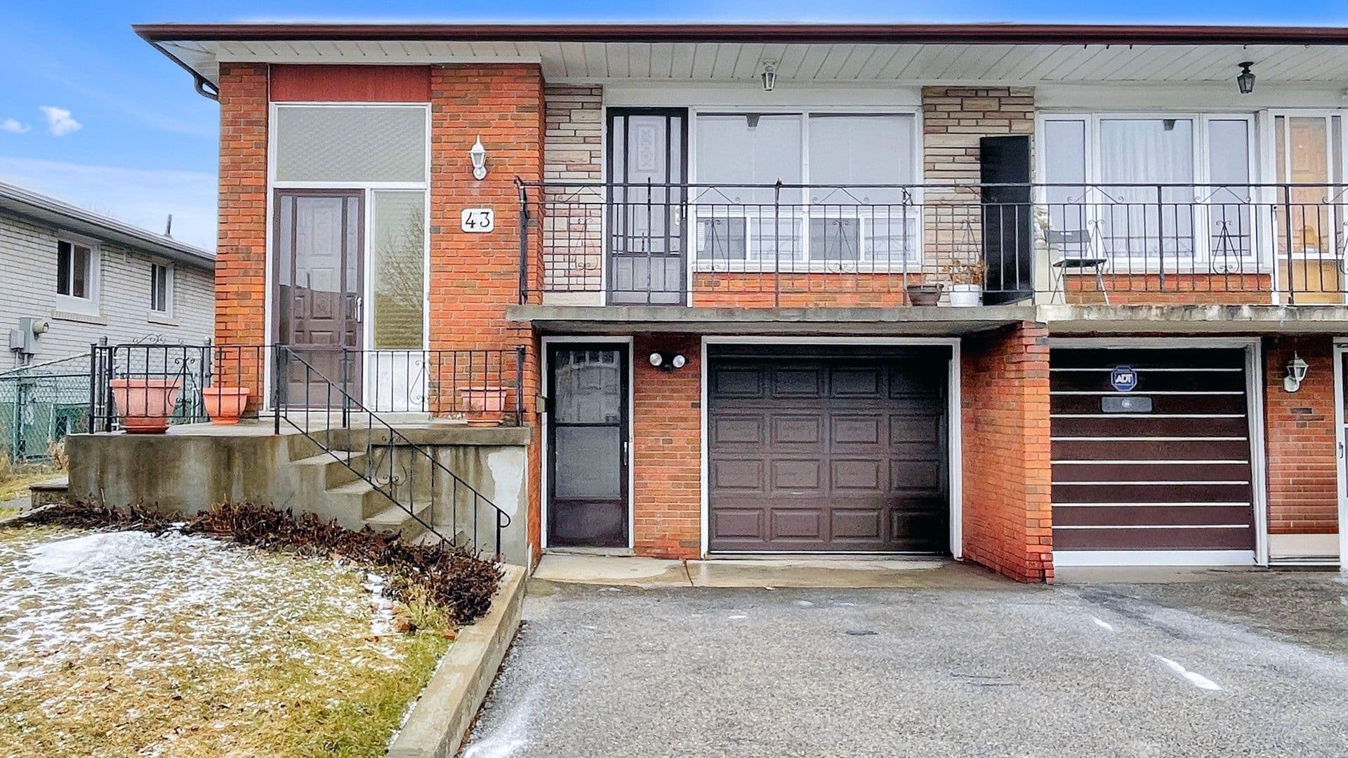 43 Warfield Drive, Toronto C15, ON M2J 3S4