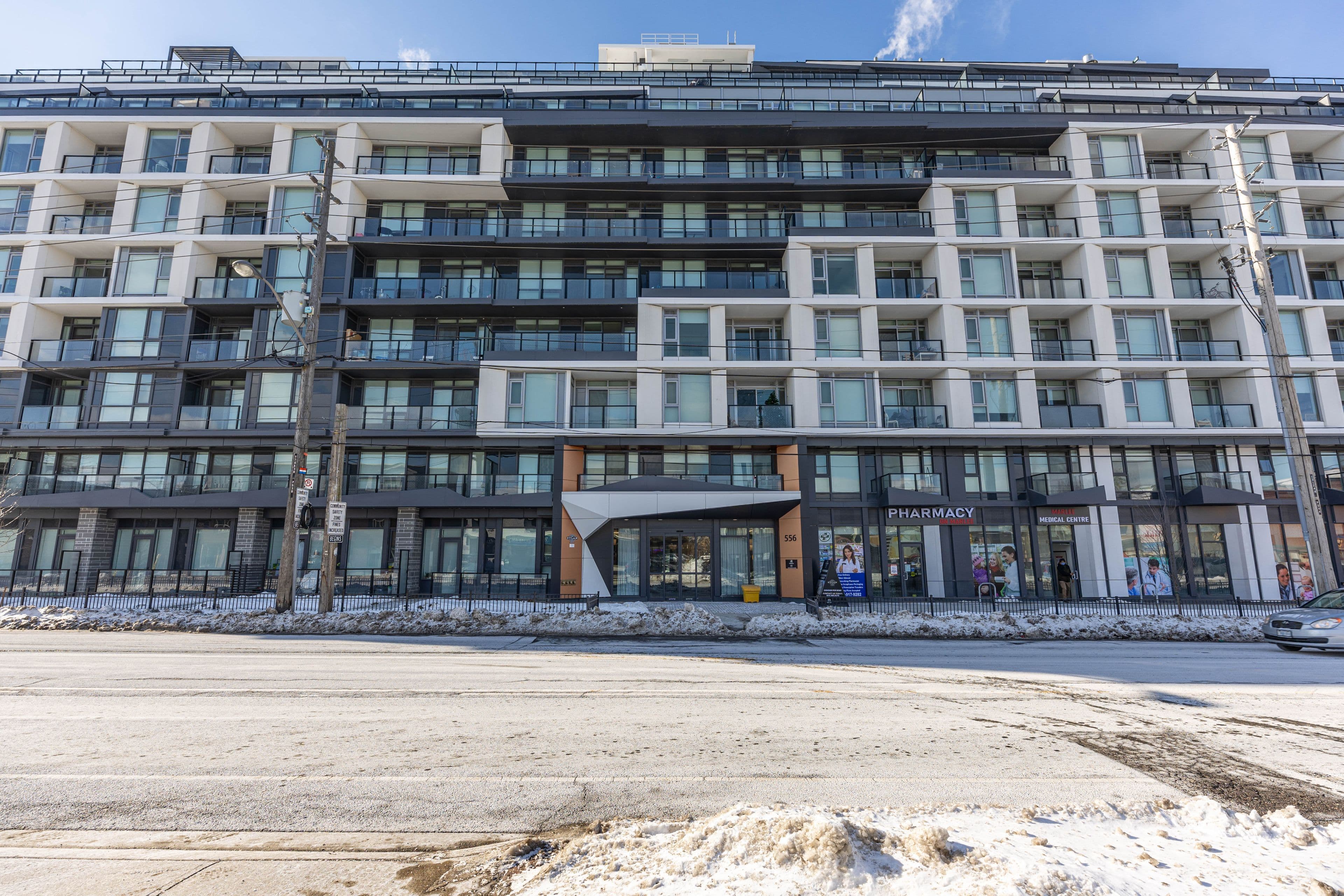 556 Marlee Avenue 813, Toronto W04, ON M6B 0B1