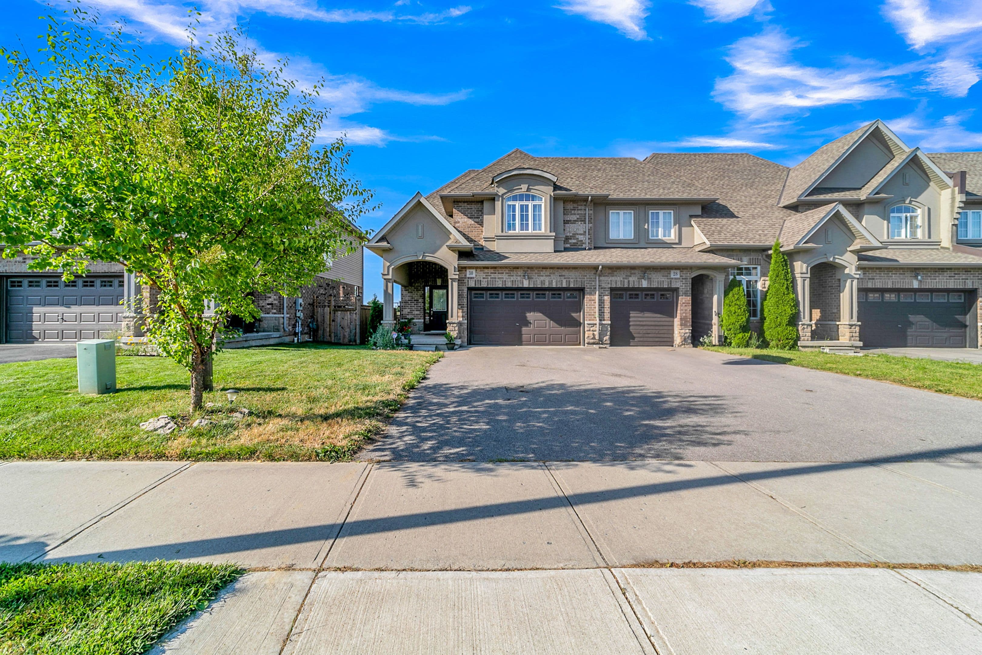 30 S Madonna Drive S, Hamilton, ON L9B 0H1