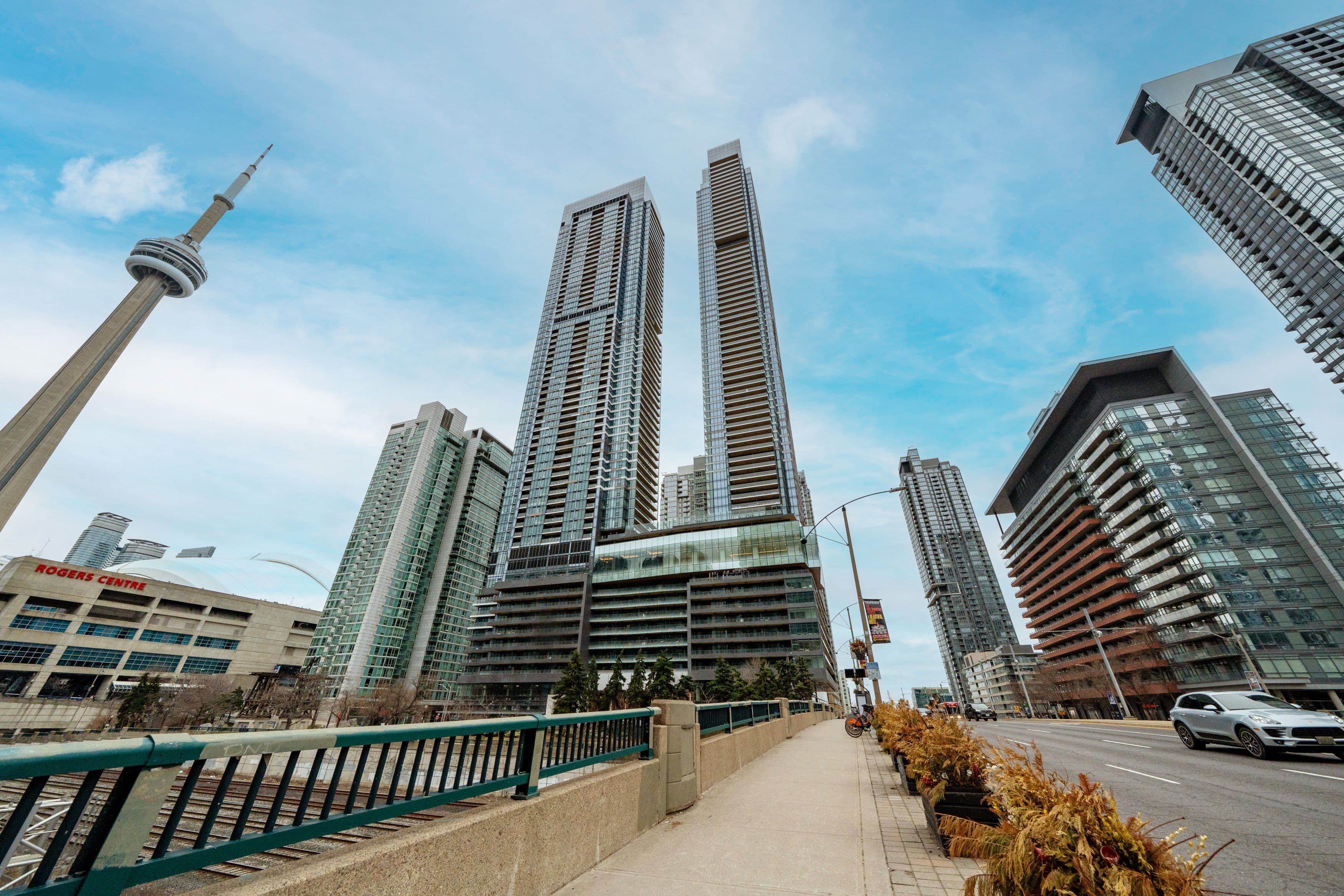 1 Concord Cityplace Way 6501, Toronto C01, ON M5V 0X3