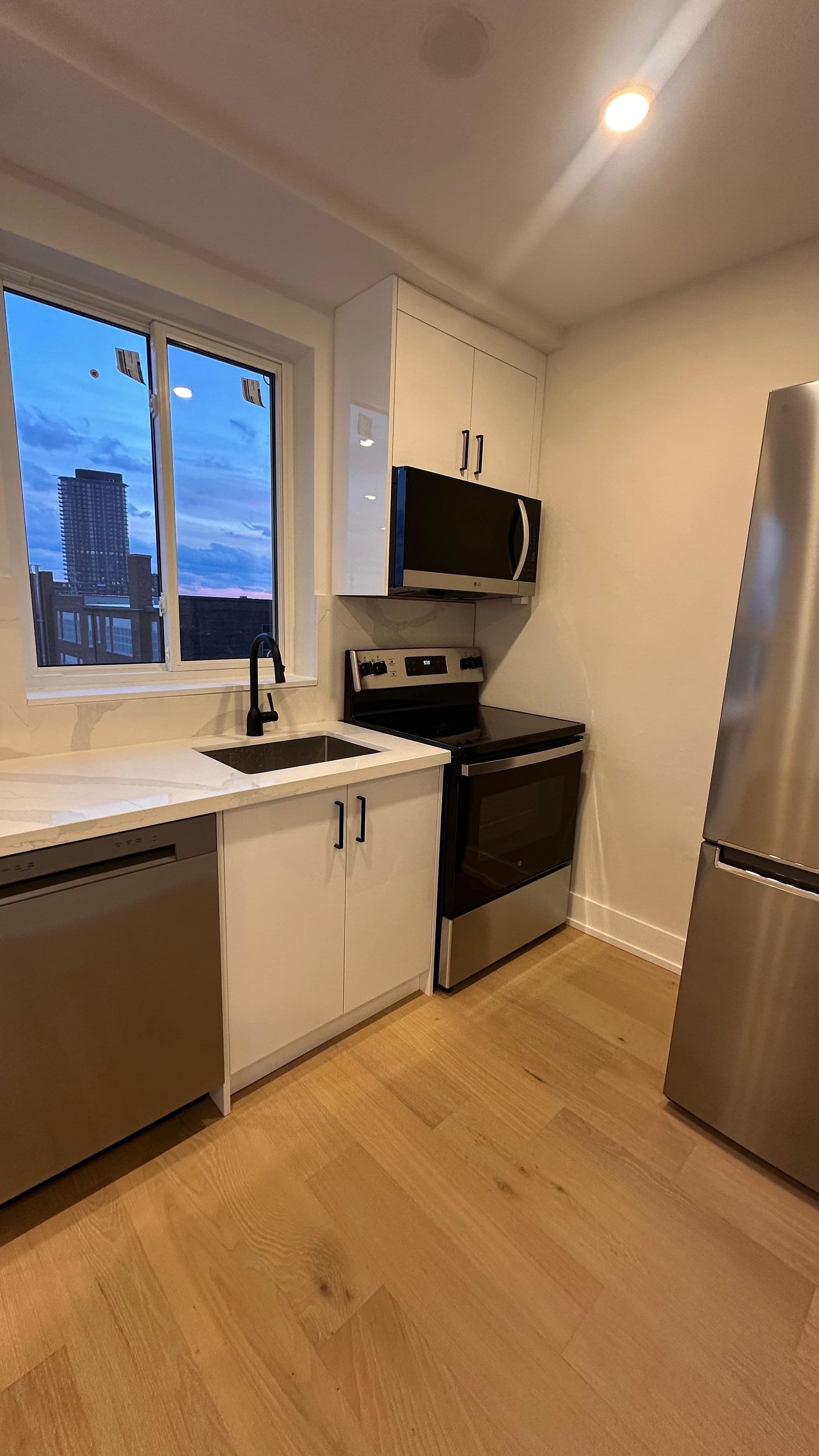 1357 Davenport Road 202, Toronto W02, ON M6H 2H5