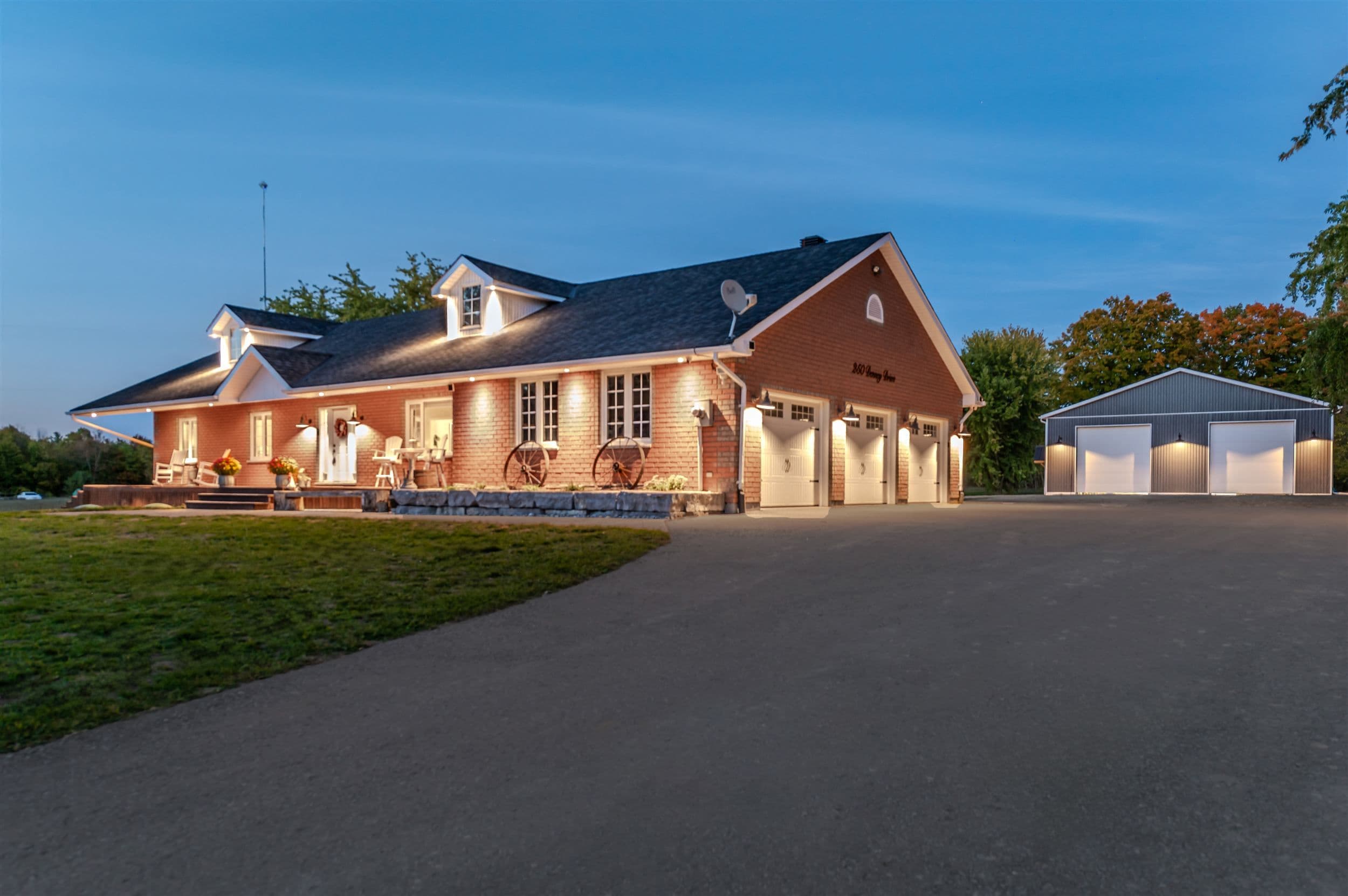 250 Denney Drive, Essa, ON L3W 0T8