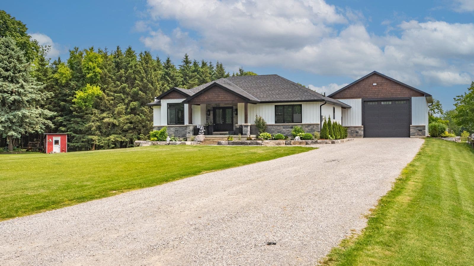 6 Kings Lane, Brant, ON N0E 1R0