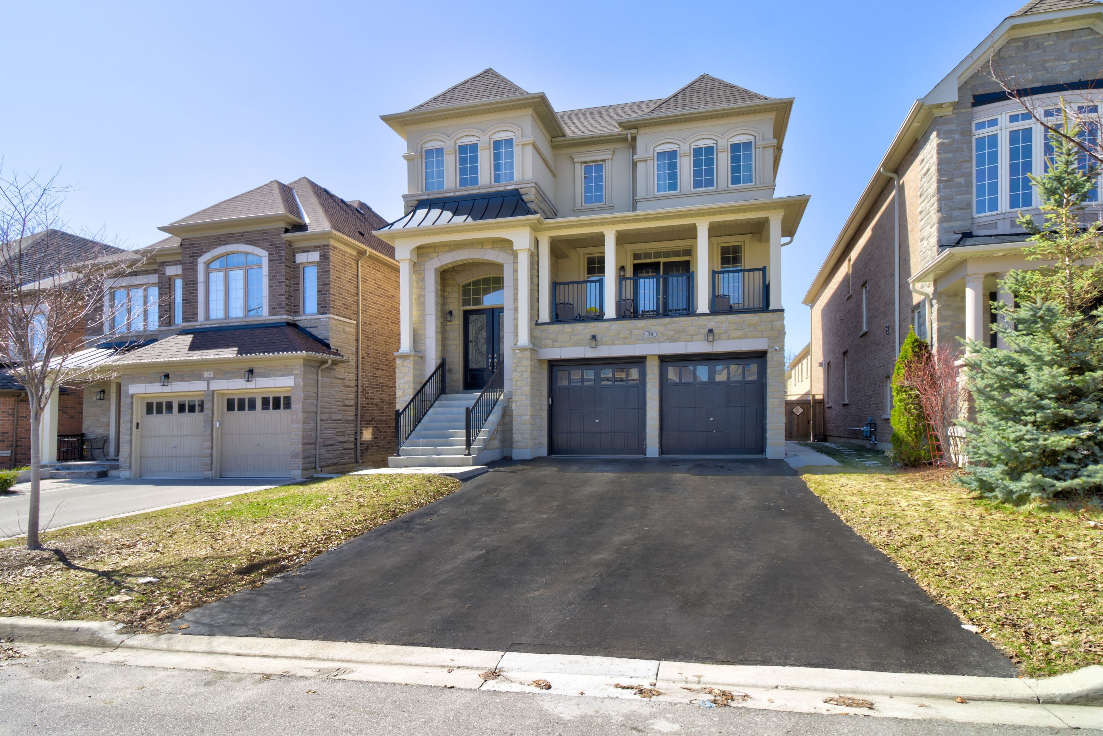 30 Bannockburn Drive, Vaughan, ON L4H 4P8