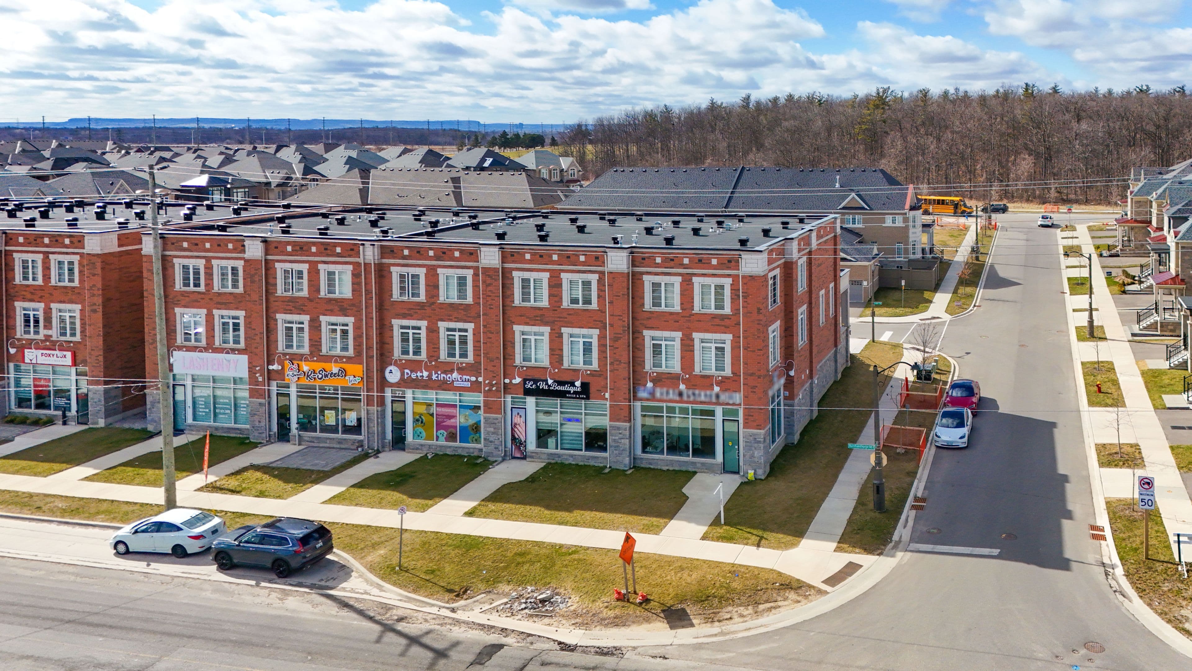 85 Burnhamthorpe Road E, Oakville, ON L6H 3R2