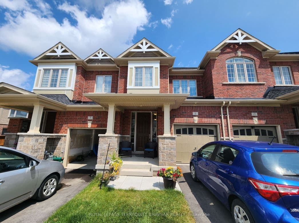 9 Roywood Street, Kitchener, ON N2R 0S5