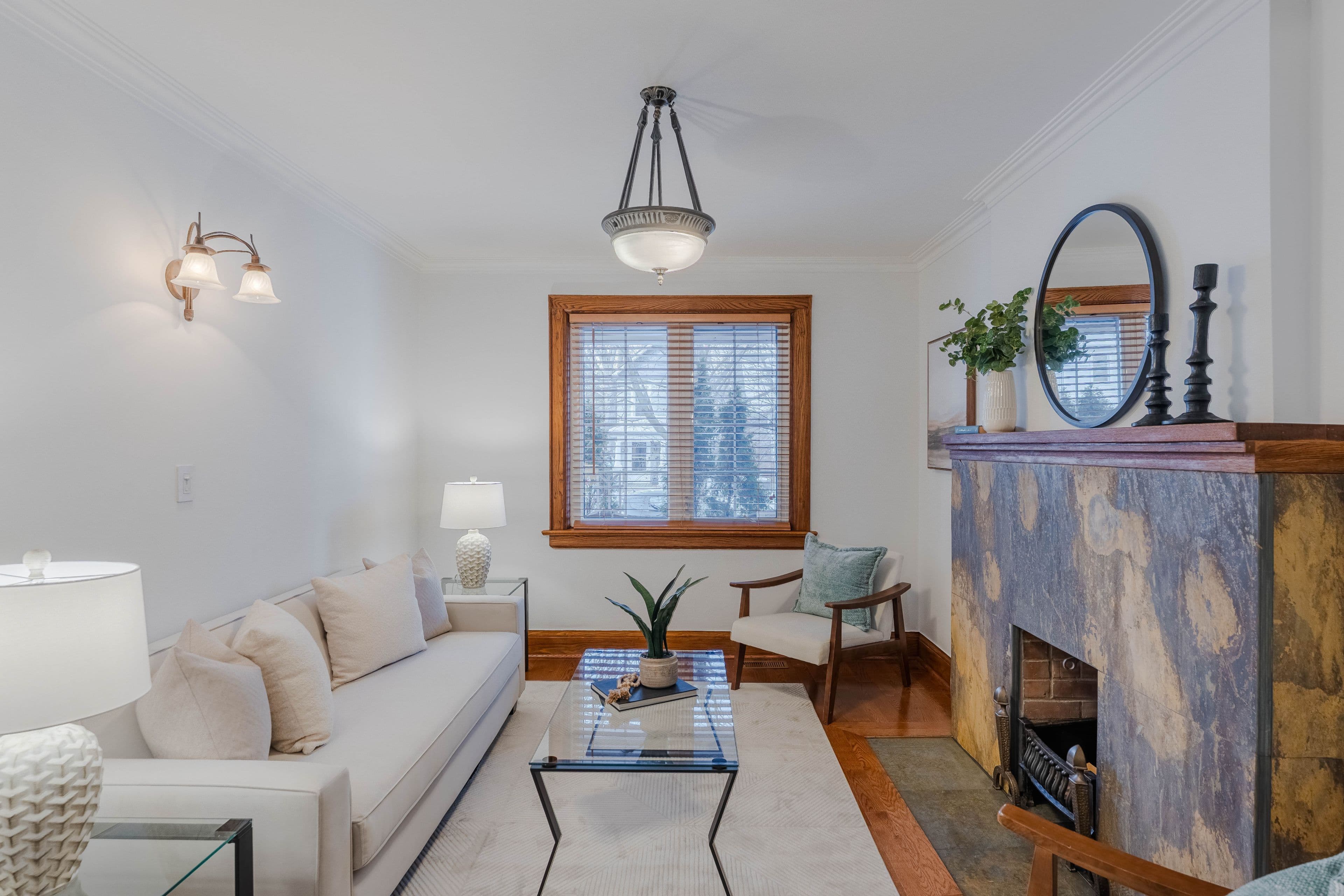 11 Winfield Avenue, Toronto W02, ON M6S 2J7