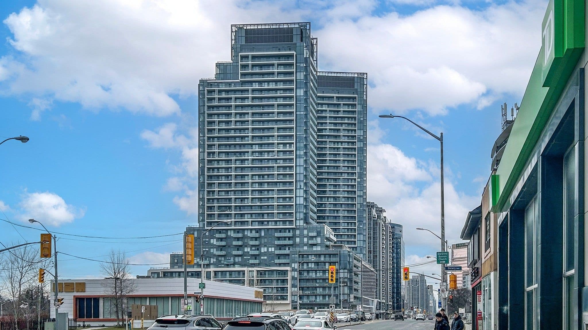 7 Golden Lion Heights 322, Toronto C14, ON M2M 0C1