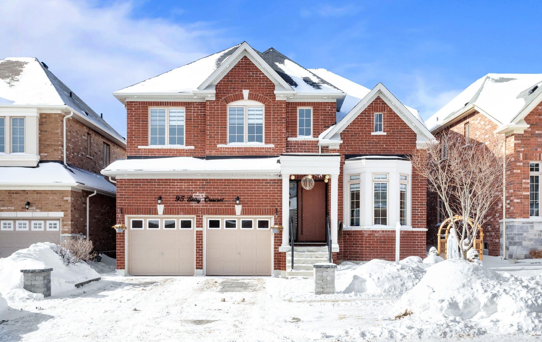 95 Selby Crescent, Bradford West Gwillimbury, ON L3Z 0V3
