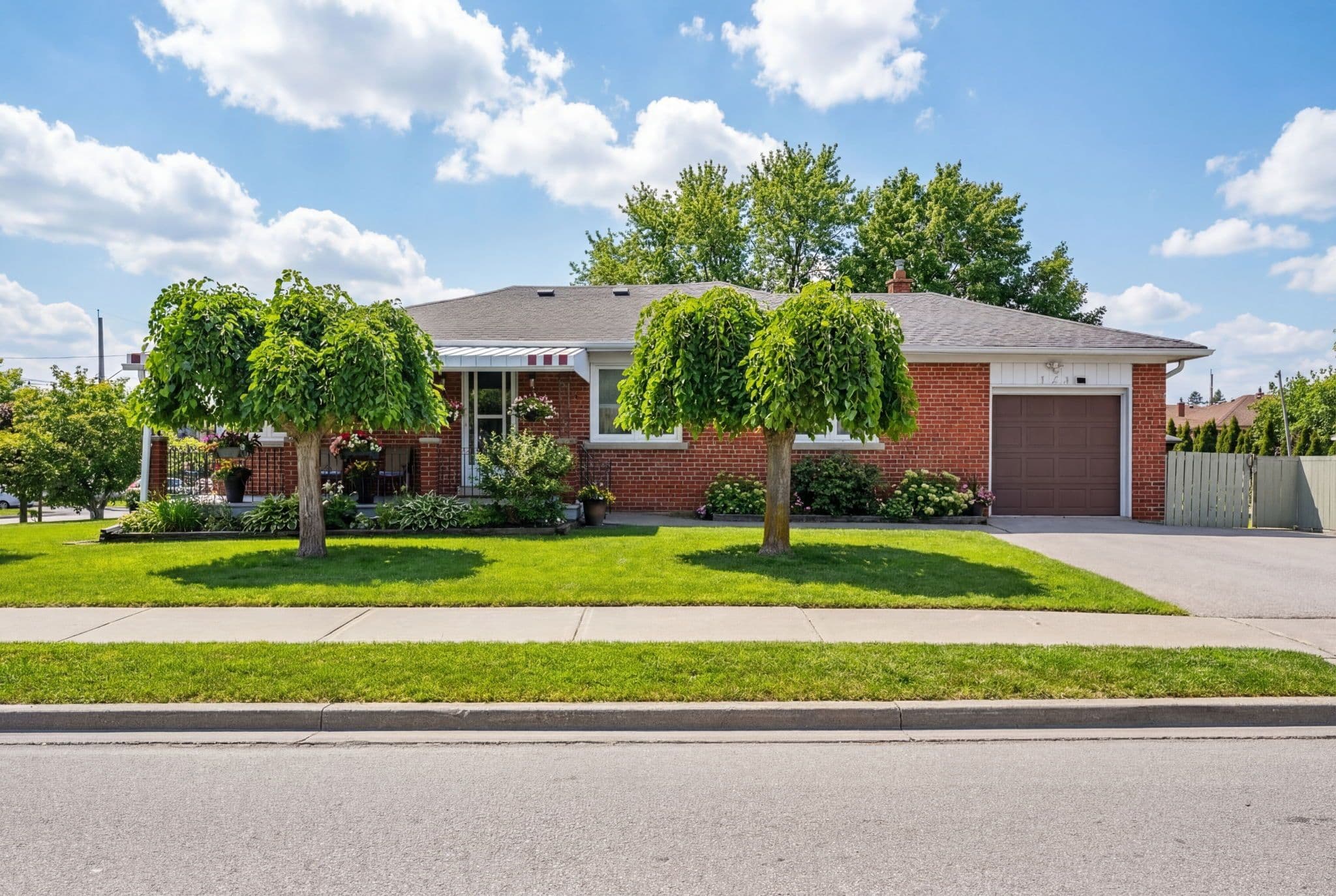 124 Tavistock Road, Toronto W05, ON M3M 2P4