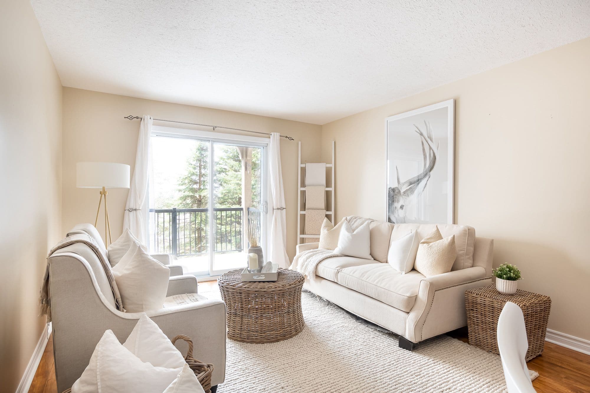 4 Legacy Lane 203, Huntsville, ON P1H 2R2