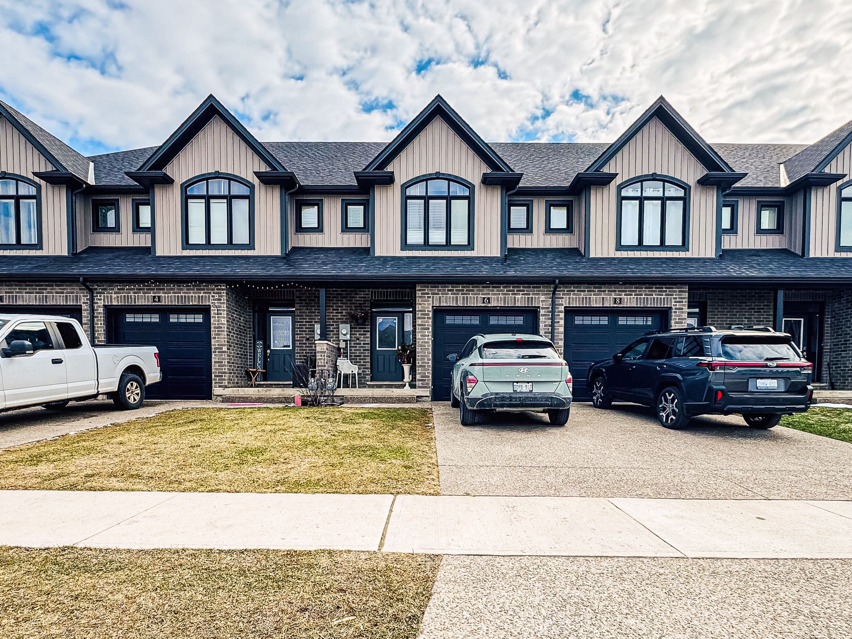 6 Spring Crest Way, Thorold, ON L2V 0J8
