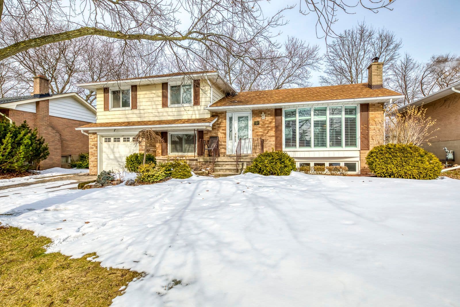 49 Rayne Avenue, Oakville, ON L6H 1C1