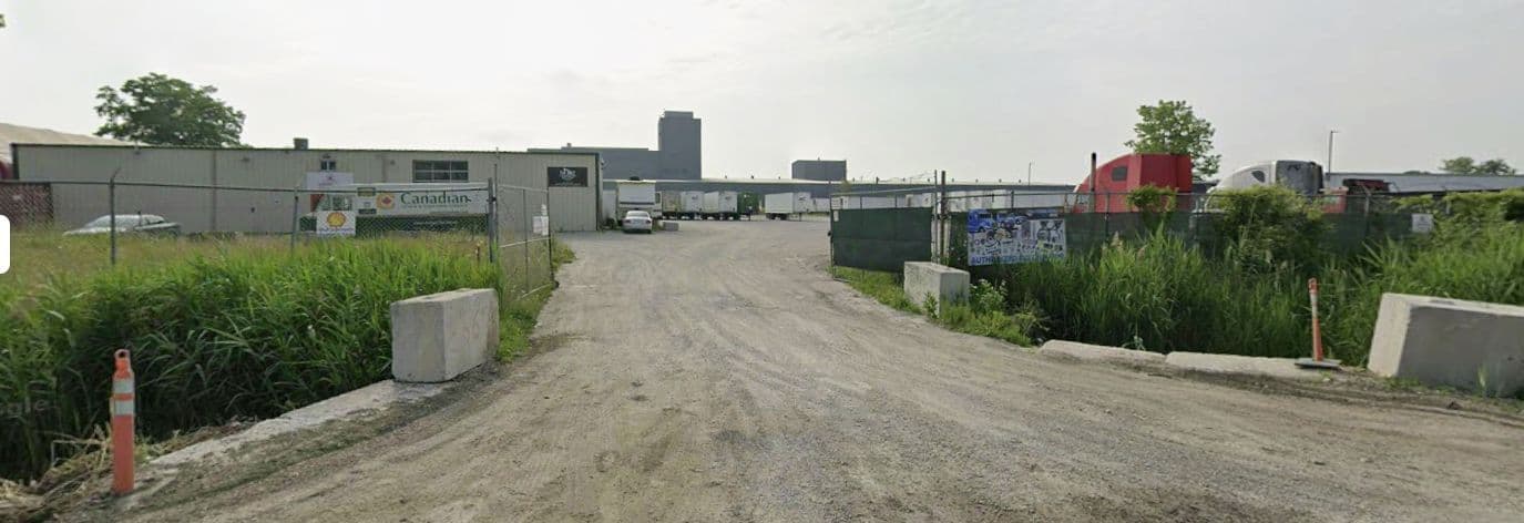 5565 Maplewood Drive, Windsor, ON N9C 0B8