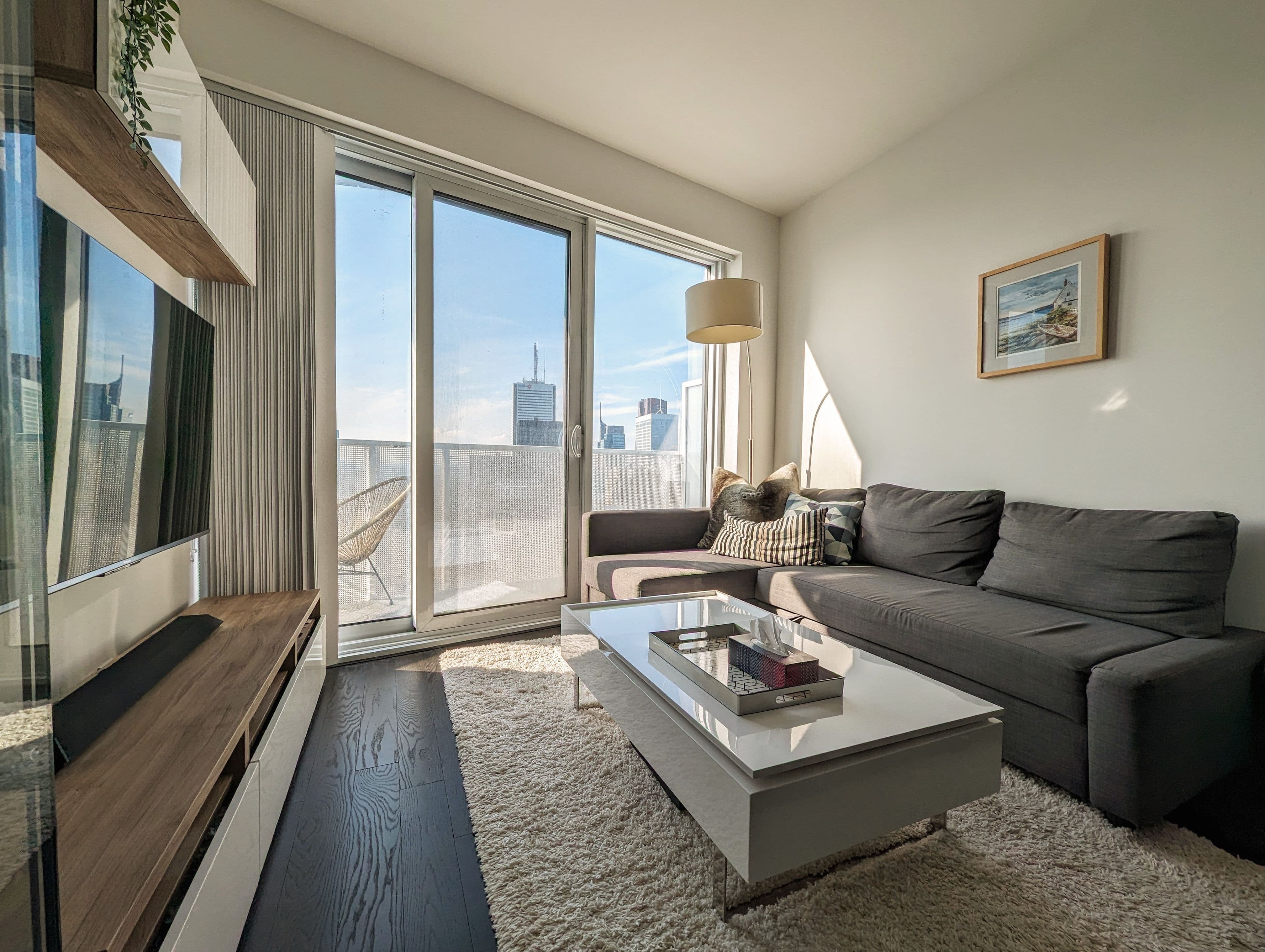 100 Harbour Street 6103, Toronto C01, ON M5J 0B5