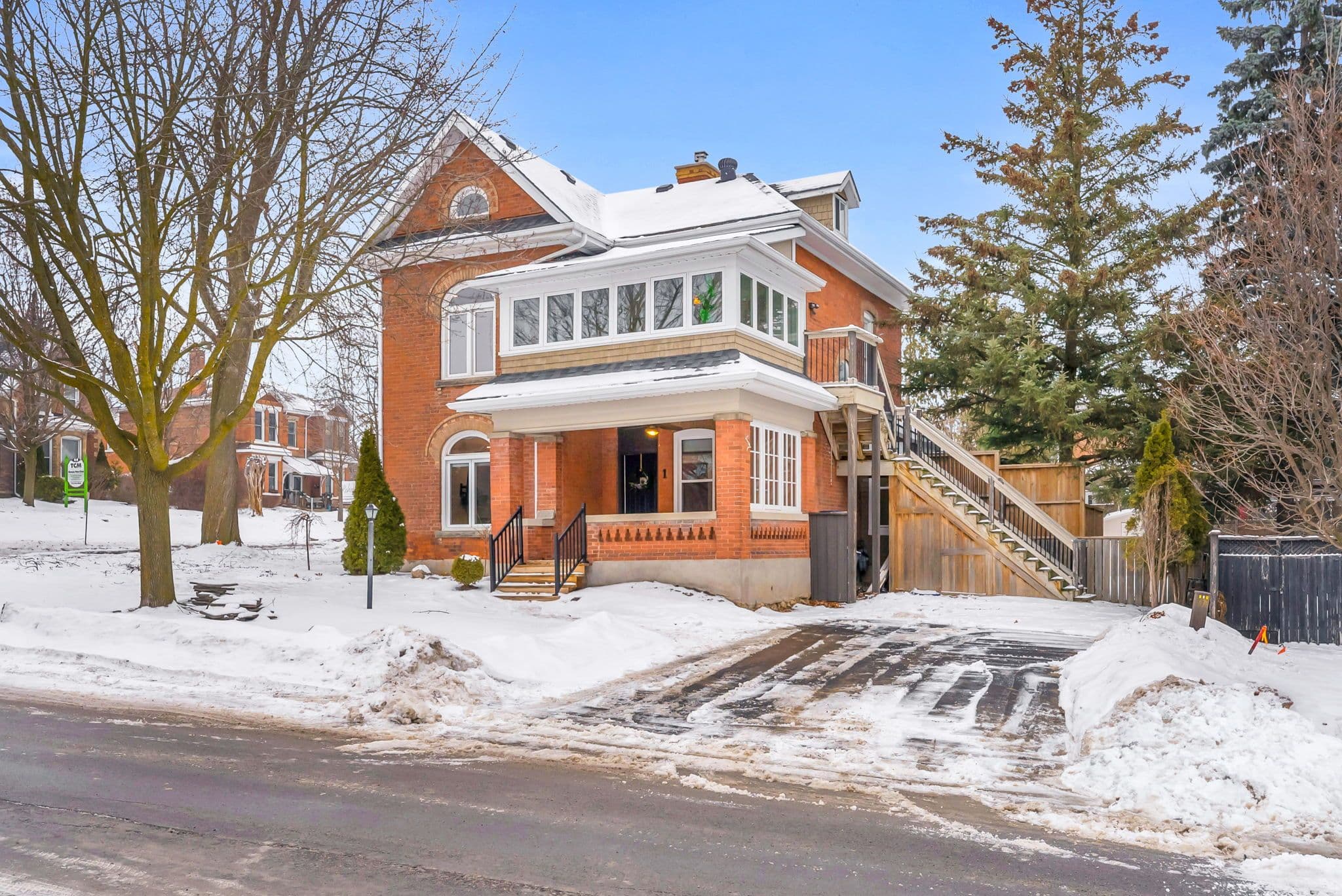 1 Third Avenue, Orangeville, ON L9W 1G8