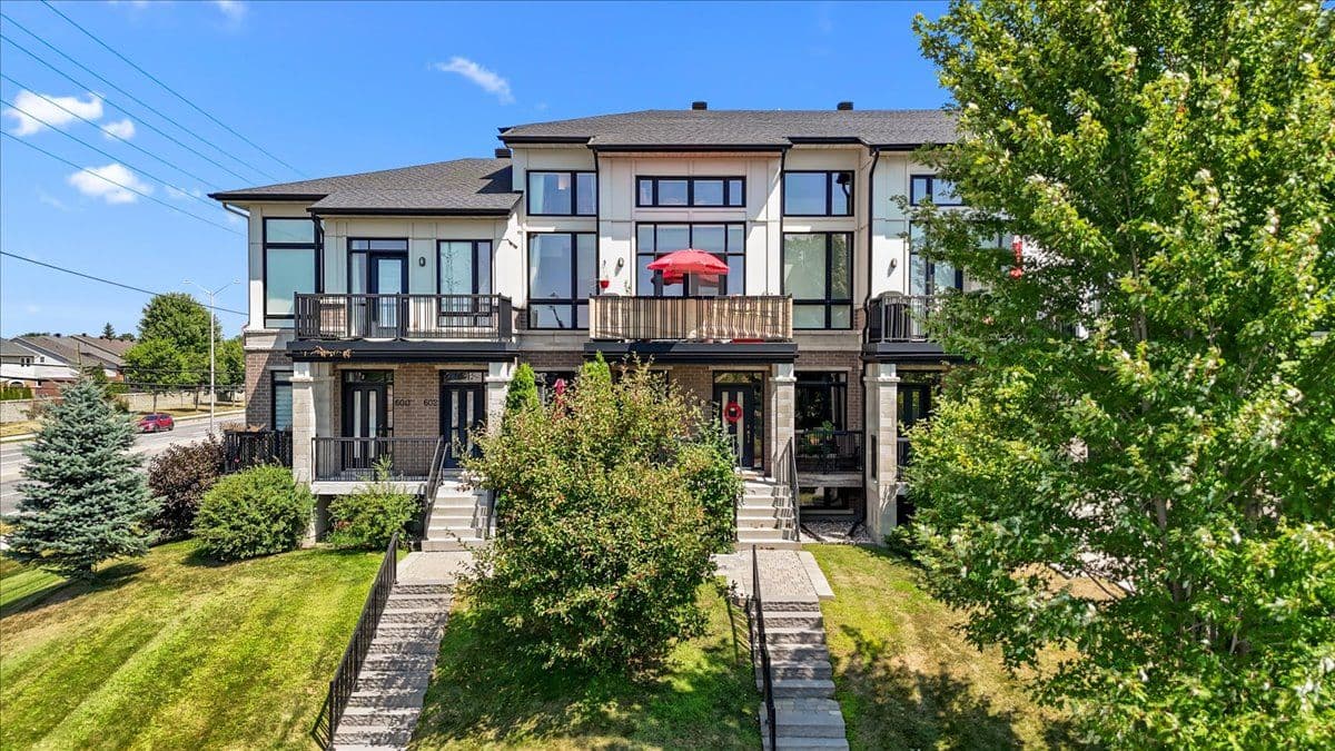 606 Brian Good Avenue, Blossom Park - Airport and Area, ON K4M 0G7