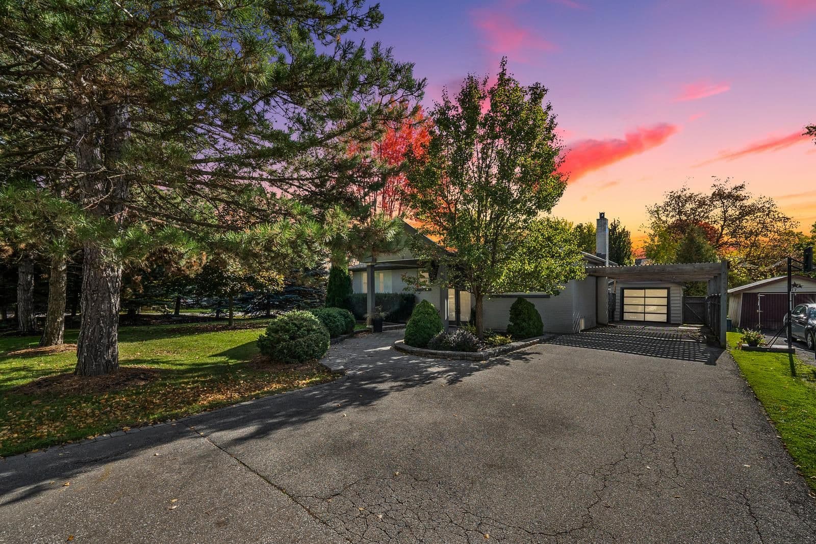 9 Faris Avenue, King, ON L0G 1N0