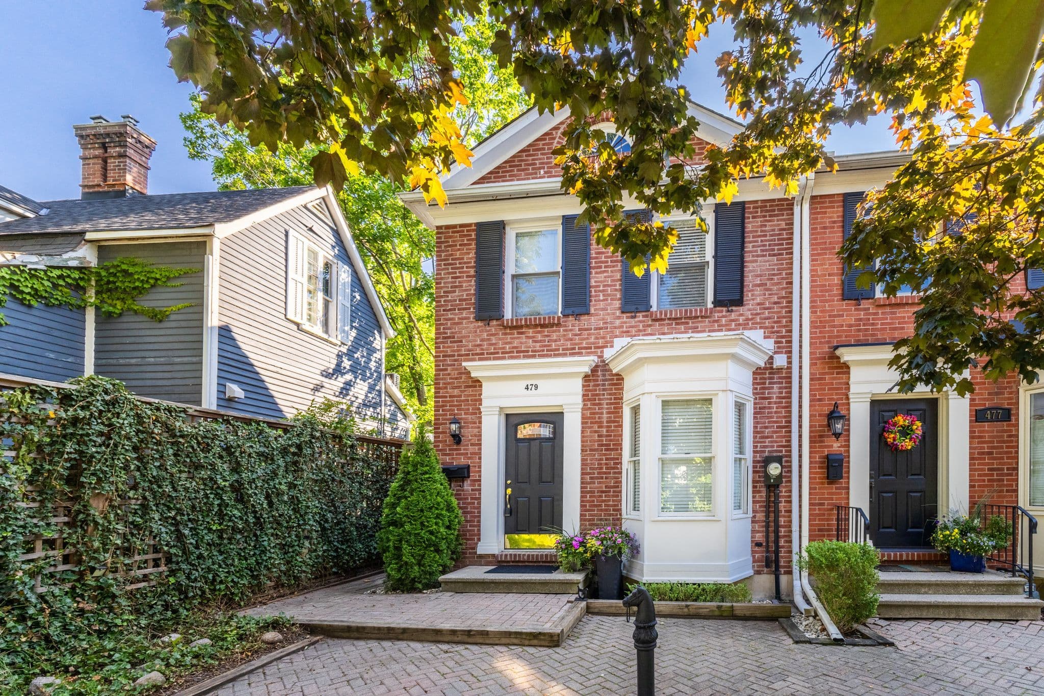 479 Blathwayte Lane, Burlington, ON L7S 1Y4