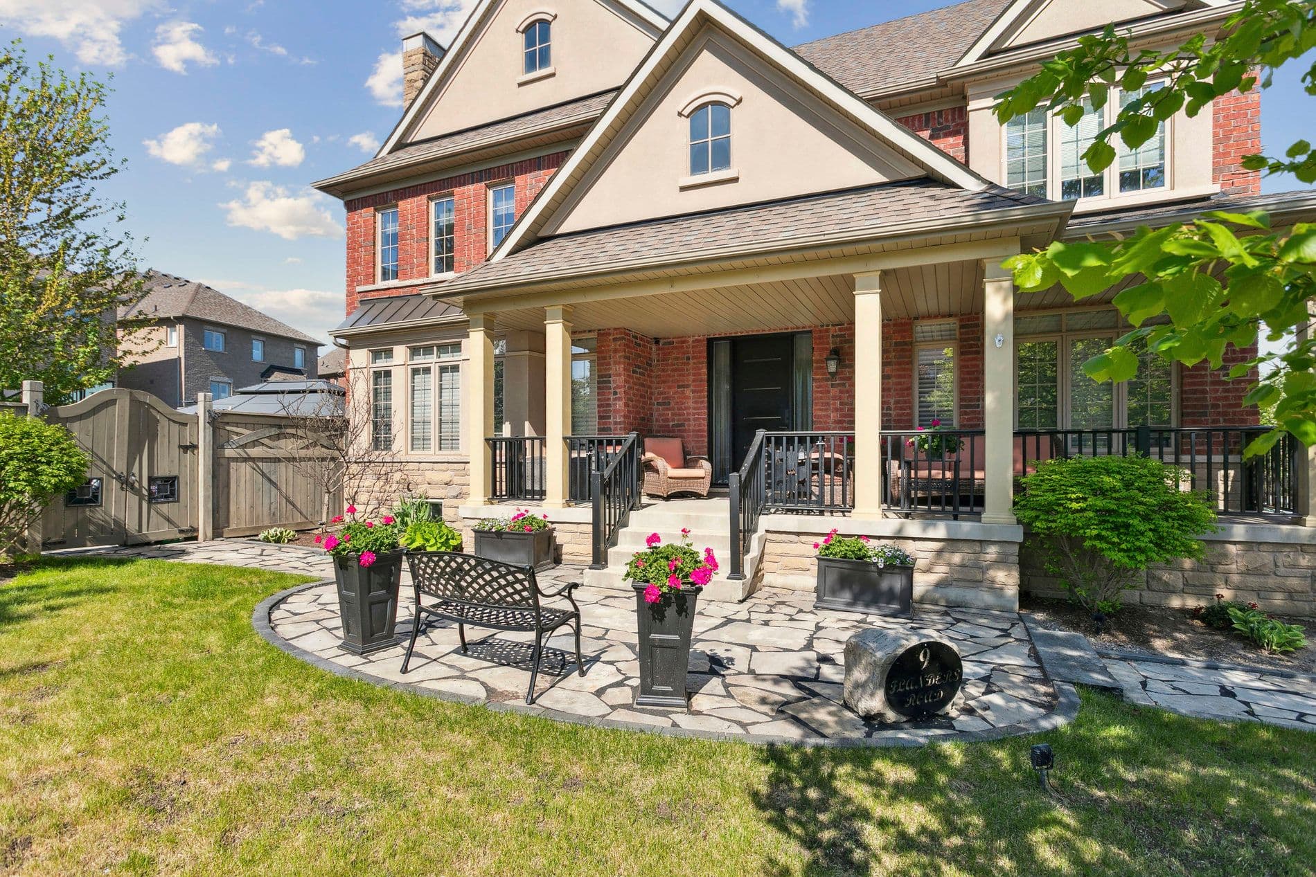 9 Flanders Road, Brampton, ON L6X 0W3
