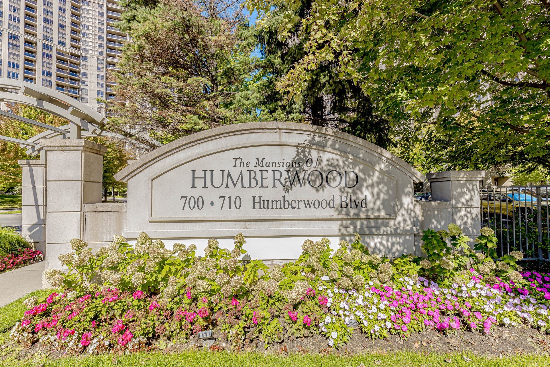 710 Humberwood Boulevard 1204, Toronto W10, ON M9W 7J5