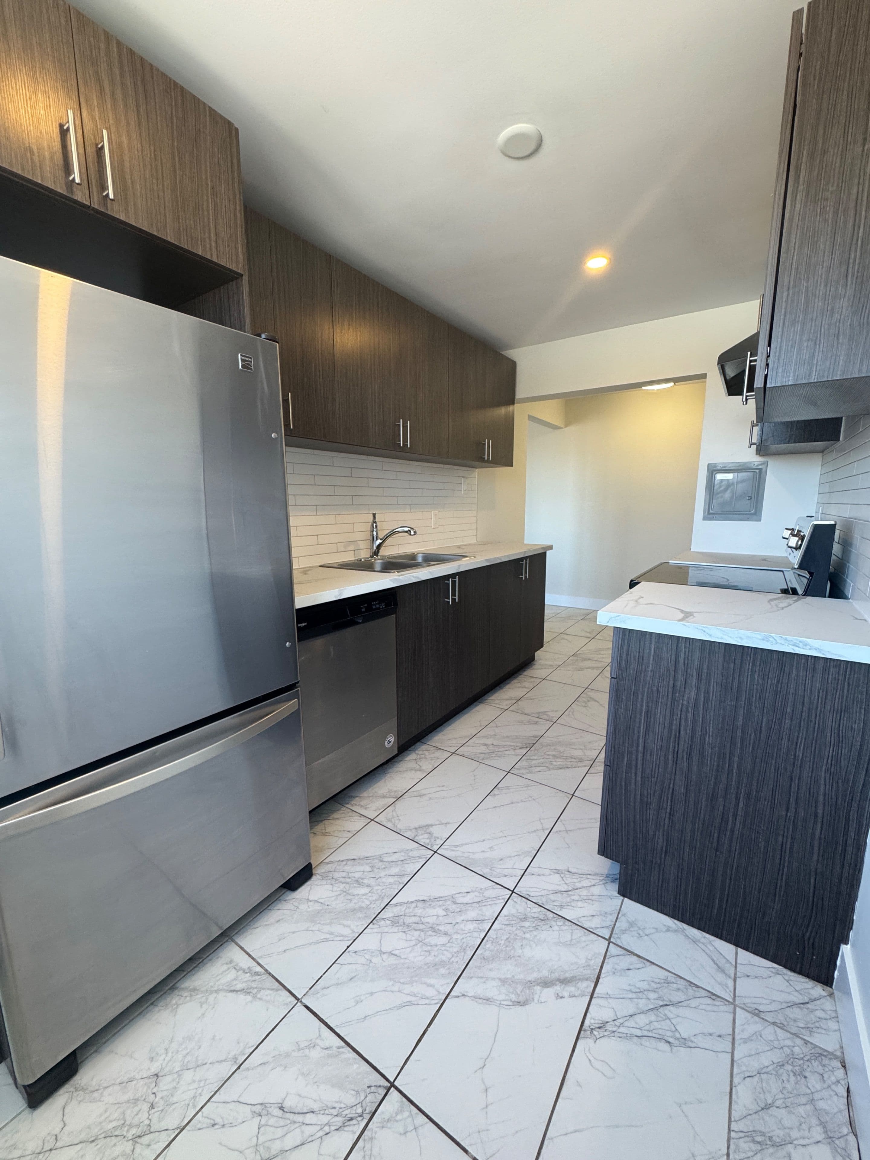 75 High Street 642, London South, ON N6C 4J8