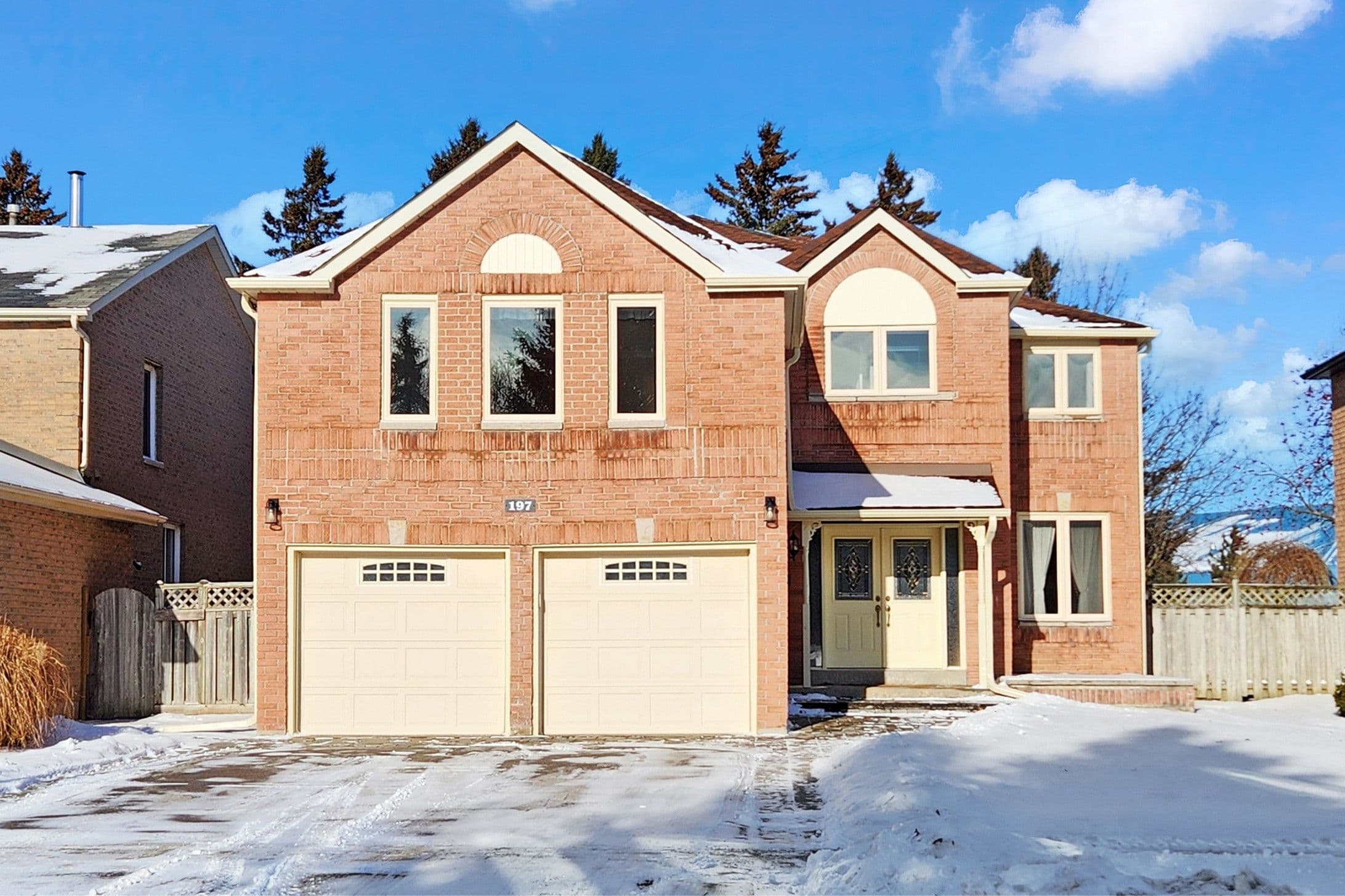 197 Mccaffrey Road, Newmarket, ON L3X 1K1
