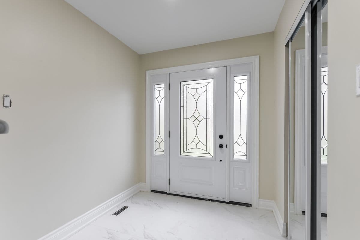 16 Medaca Street Main Fl, Toronto C15, ON M2J 3A7