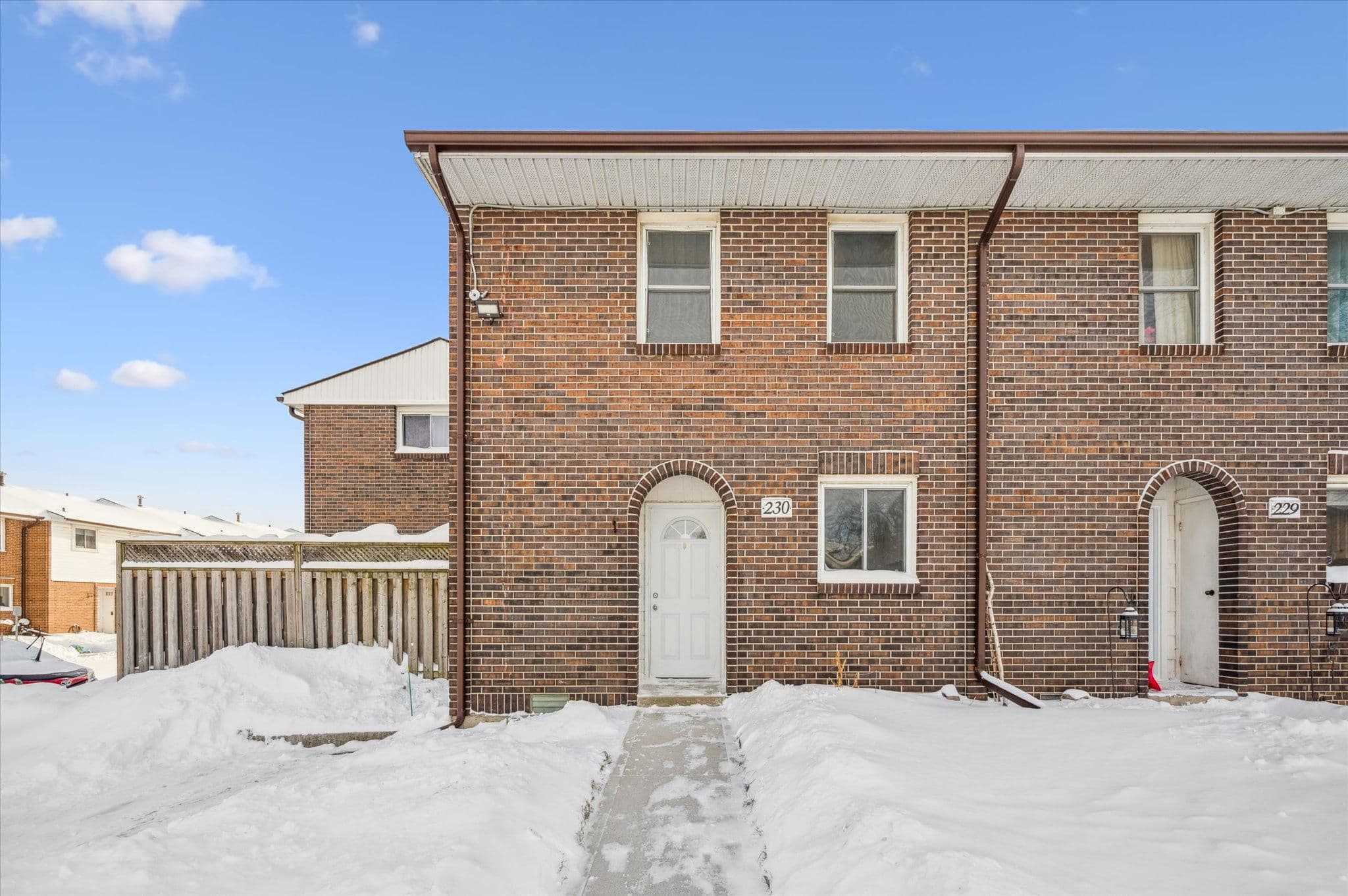 31 Greengate Road 230, Guelph, ON N1H 6R3