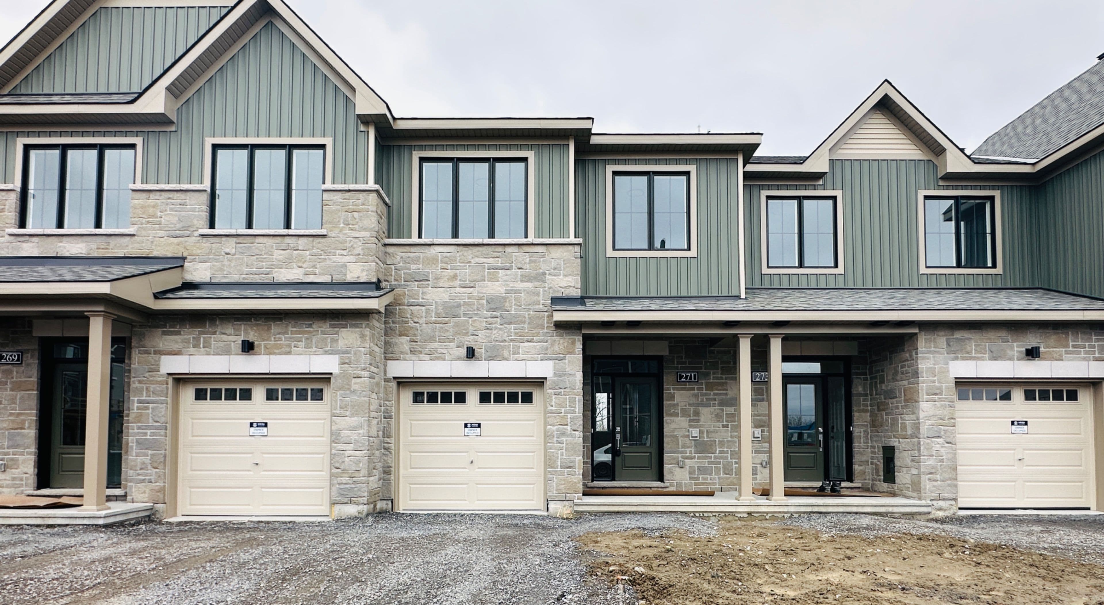 271 BANKSIDE Way, Barrhaven, ON K2J 7M8
