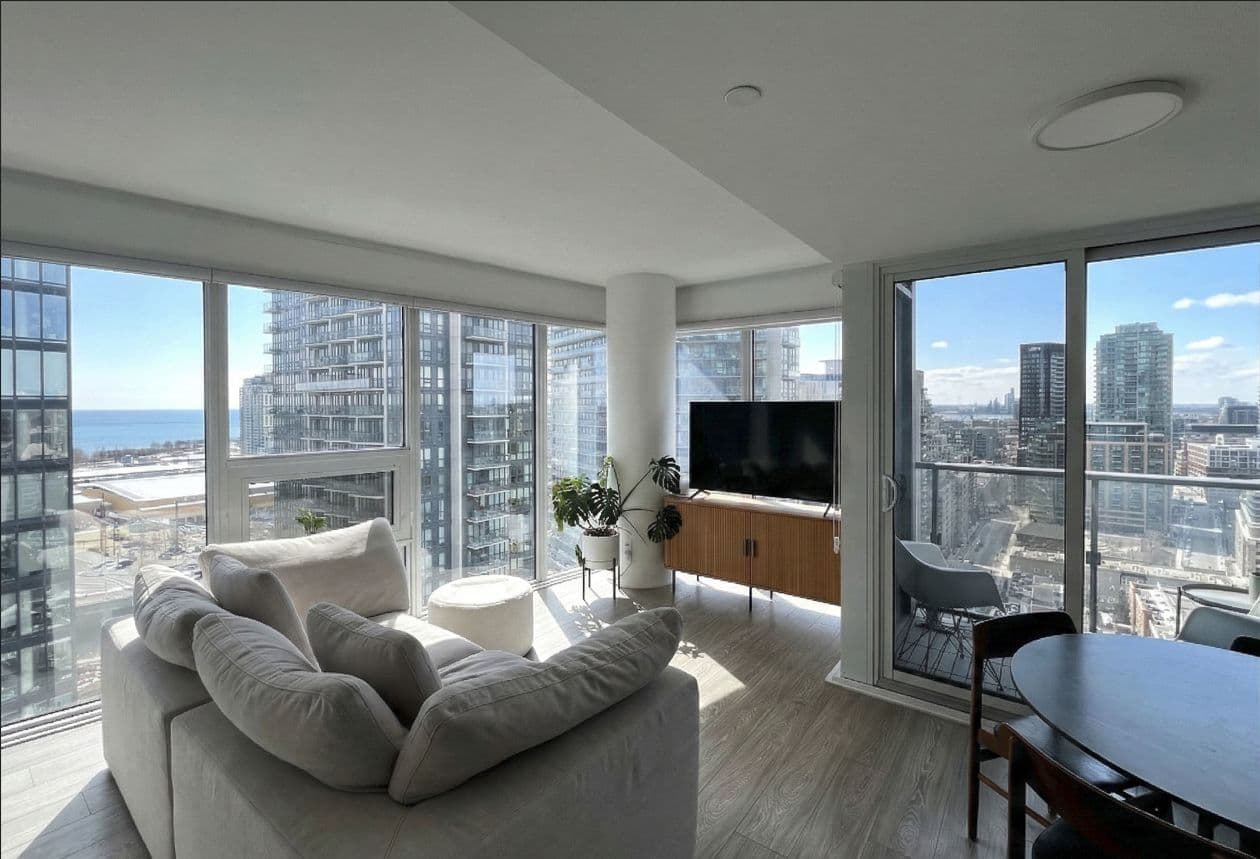 19 Western Battery Road 2207, Toronto C01, ON M6K 0E3