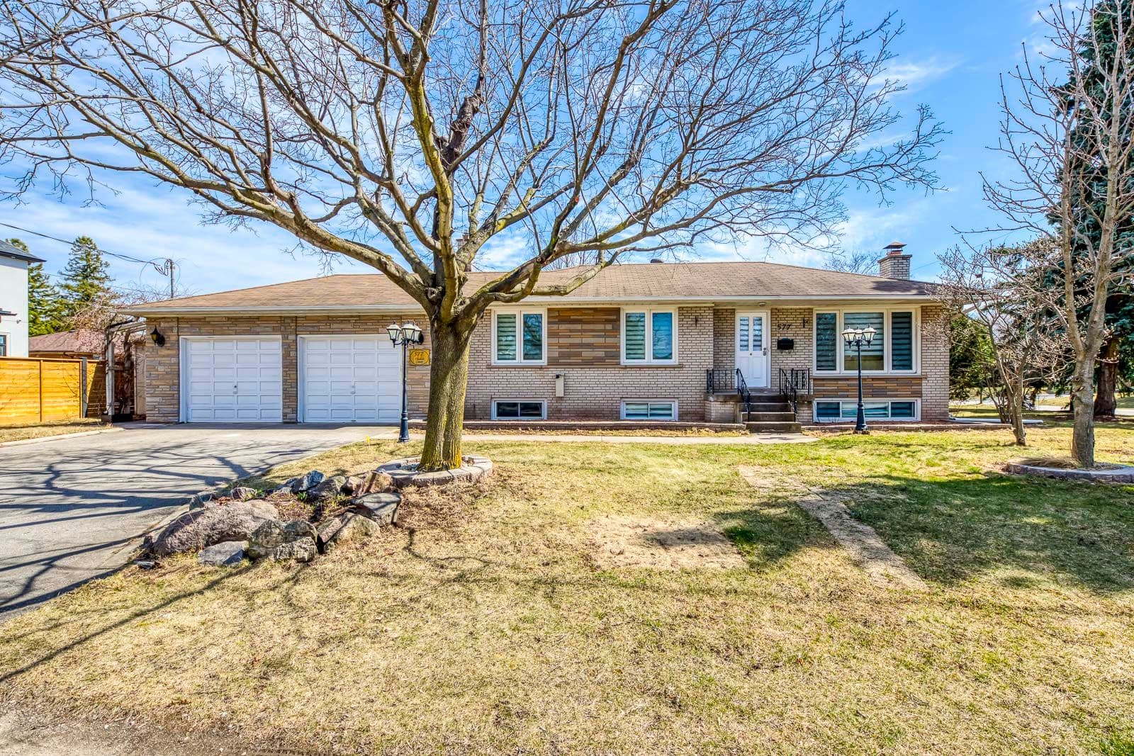 577 Trudale Court, Oakville, ON L6L 4H2