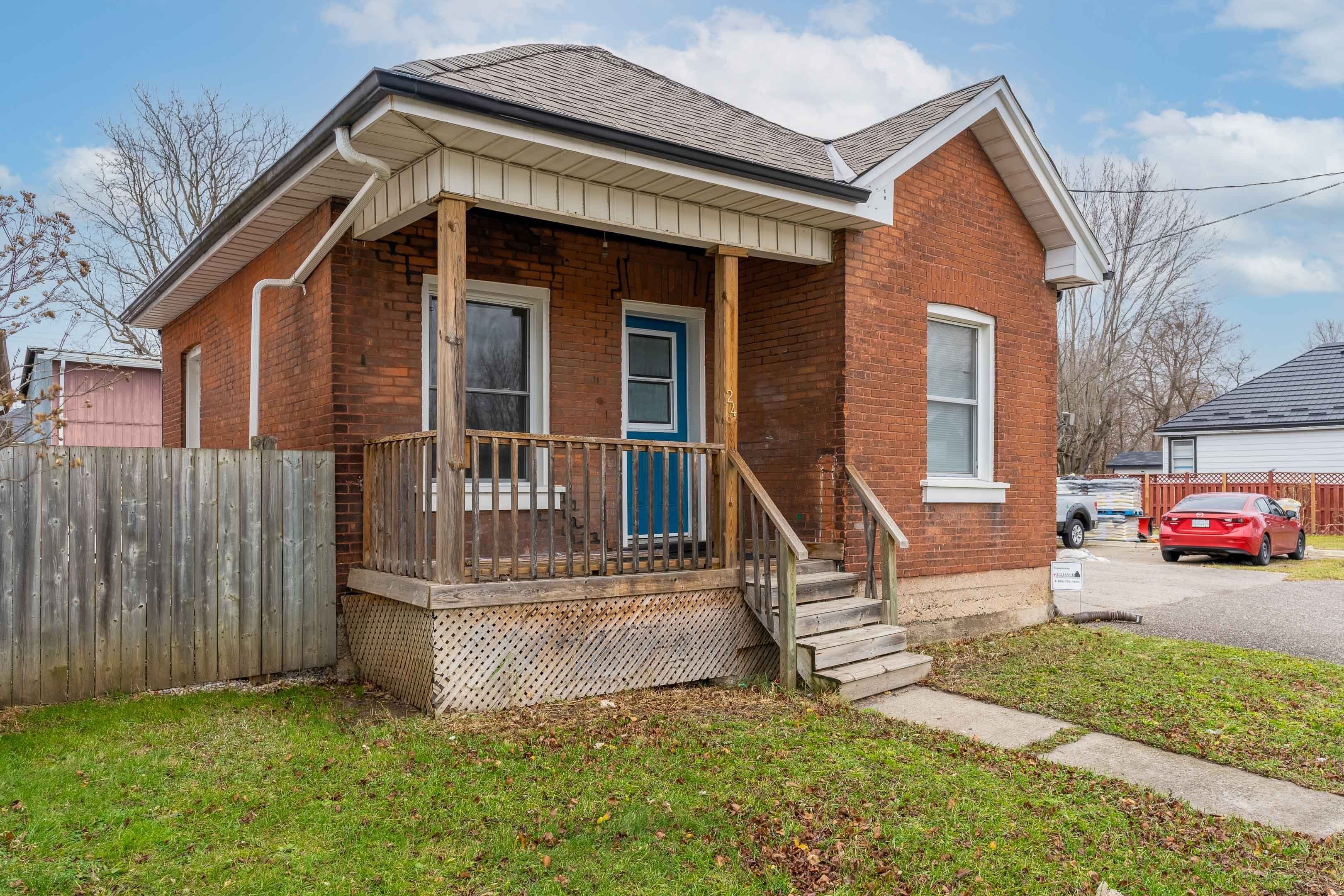 24 BRUCE Street, Brantford, ON N3R 1E2
