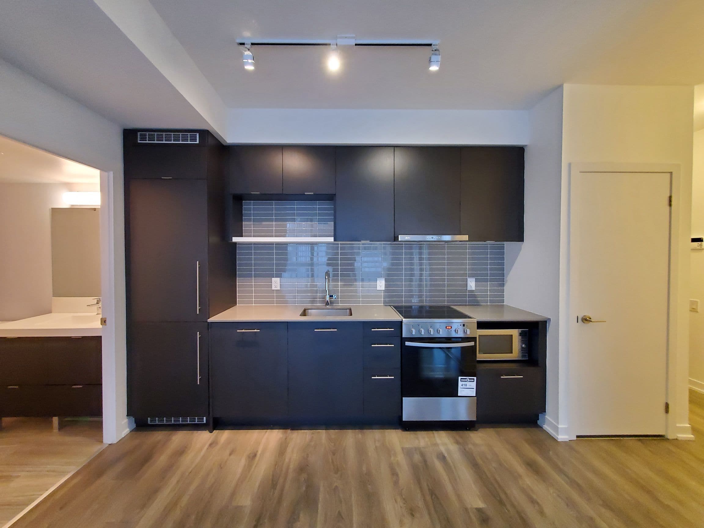 365 Church Street 313, Toronto C08, ON M5B 0B5