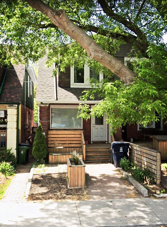 928 Broadview Avenue, Toronto E03, ON M4K 2R1