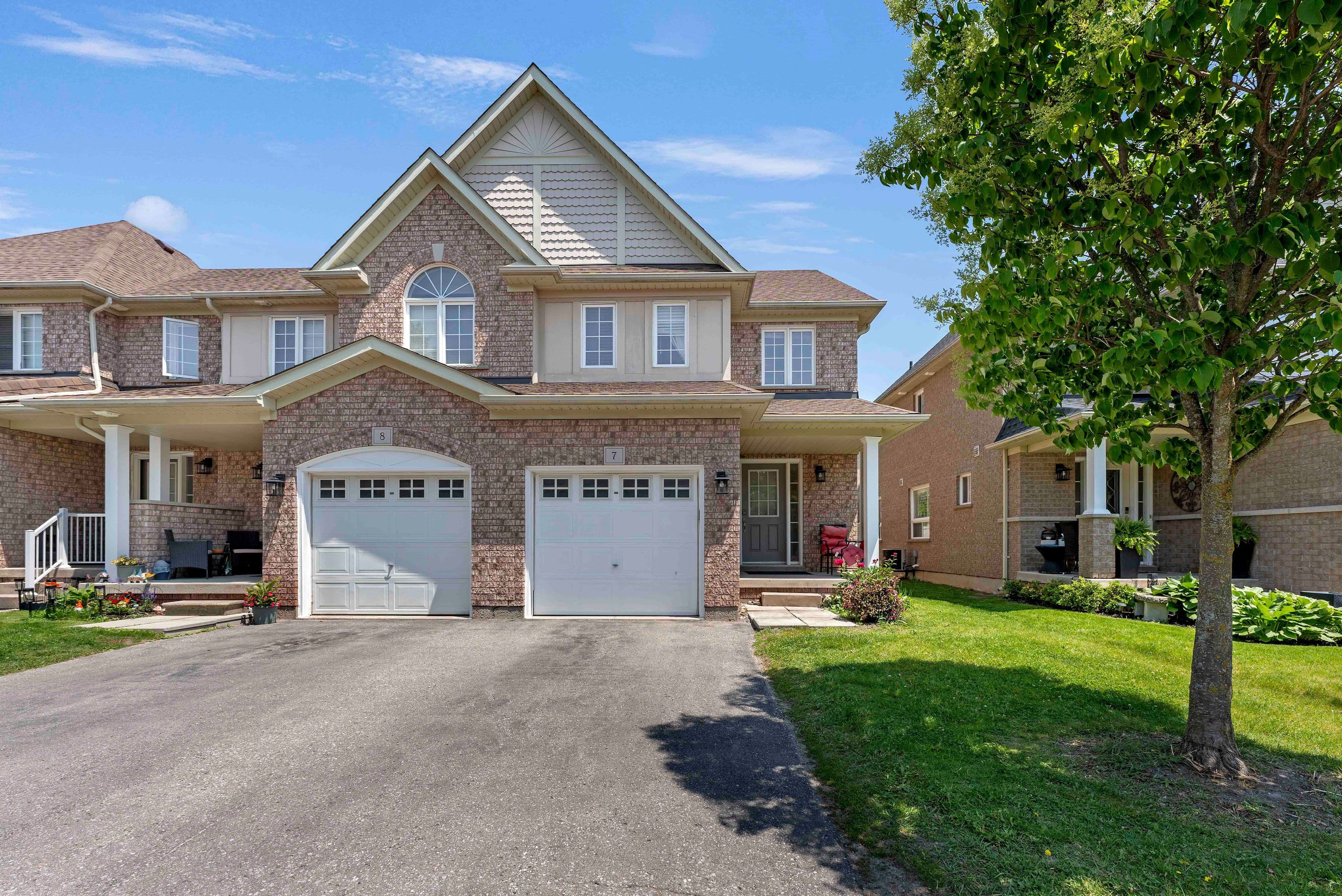 460 Woodmount Drive 7, Oshawa, ON L1K 0K3
