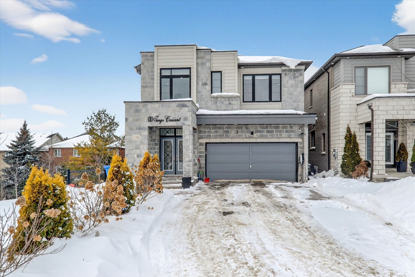 130 Tango Crescent, Newmarket, ON L3X 0K4